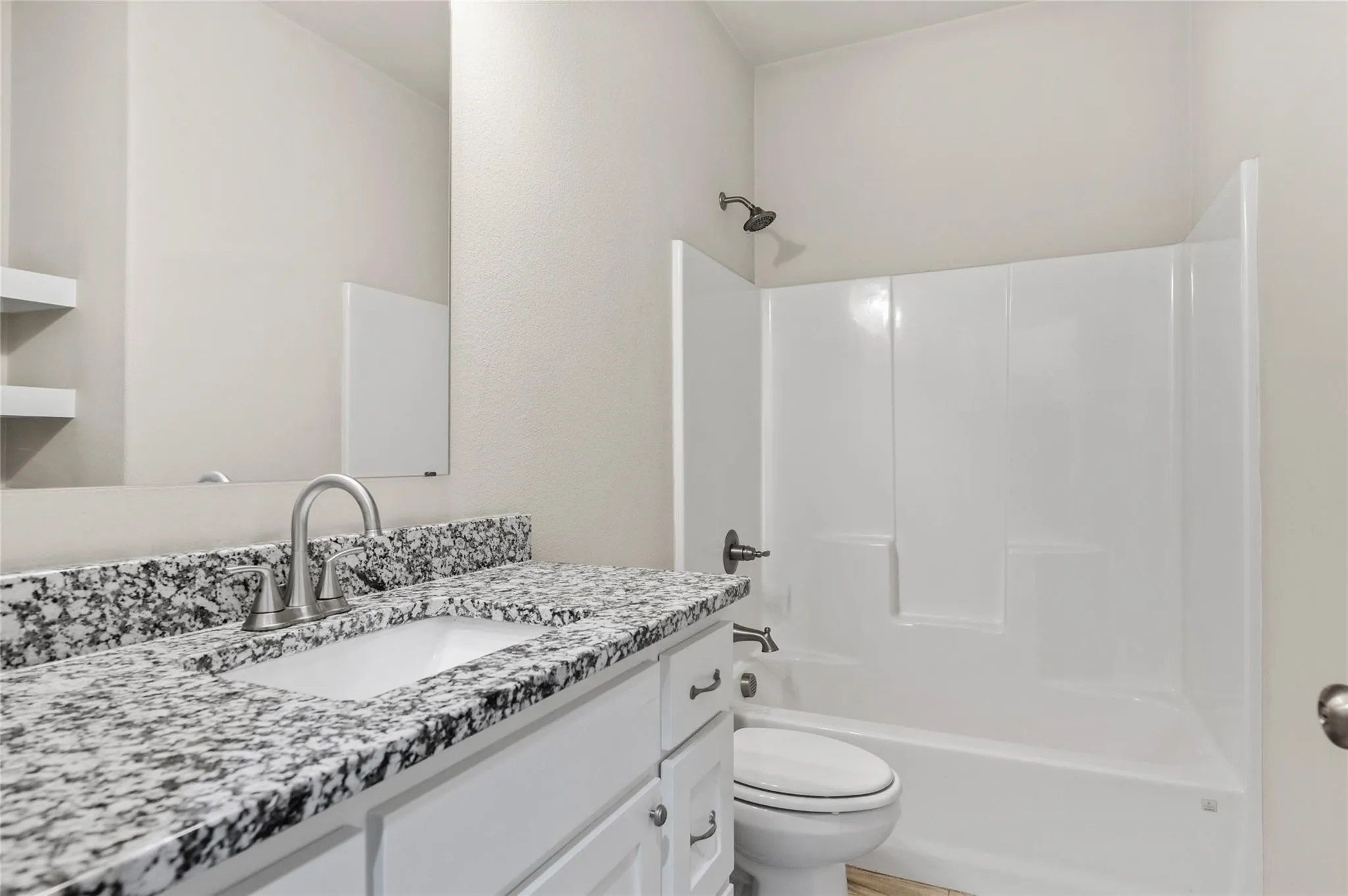 Single Family Residence For Rent in Grayson County , 1104 Silverton Drive, Sherman, Texas 75092, 3 Bedroom, 2 Bathroom, 2 Garage spaces, 1,517 Sqft, built in 2020, mls#21402468, Real Estate Agent in Sherman, Homes For Rent in Grayson county, Homes For Rent in Sherman, Realtor in Sherman Texas, Real Estate Brokerage Independent Realty Texas, Luminita Cordes Realtor