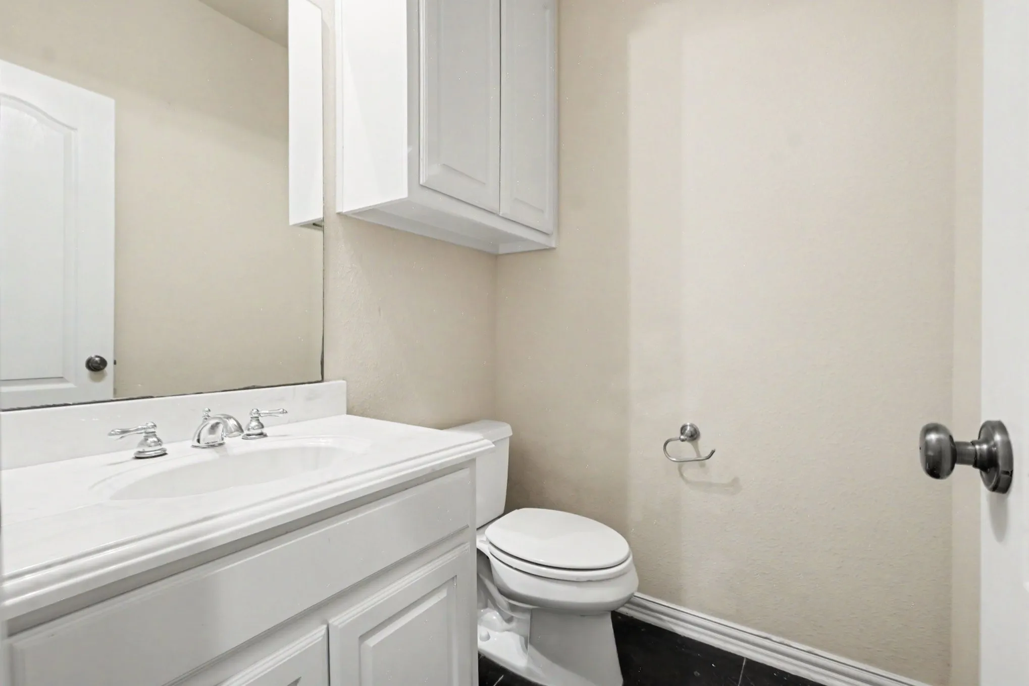 Single Family Residence For Sale in Ellis County , 5840 Deerfield Lane, Midlothian, Texas 76065, 3 Bedroom, 2 Bathroom, 2 Garage spaces, 2,179 Sqft, built in 2004, mls#21399849, Real Estate Agent in Midlothian, Homes For Sale in Ellis county, Homes For Sale in Midlothian, Realtor in Midlothian Texas, Real Estate Brokerage Independent Realty Texas, Luminita Cordes Realtor