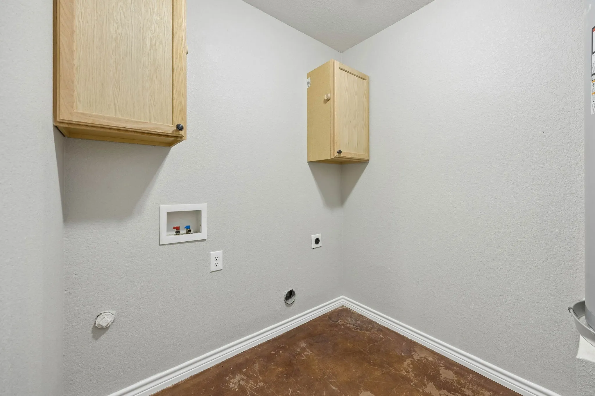 Single Family Residence For Sale in Wise County , 1382 Rogers Road, Newark, Texas 76071, 3 Bedroom, 2 Bathroom, 4 Garage spaces, 1,941 Sqft, built in 2016, mls#21402244, Real Estate Agent in Newark, Homes For Sale in Wise county, Homes For Sale in Newark, Realtor in Newark Texas, Real Estate Brokerage Independent Realty Texas, Luminita Cordes Realtor