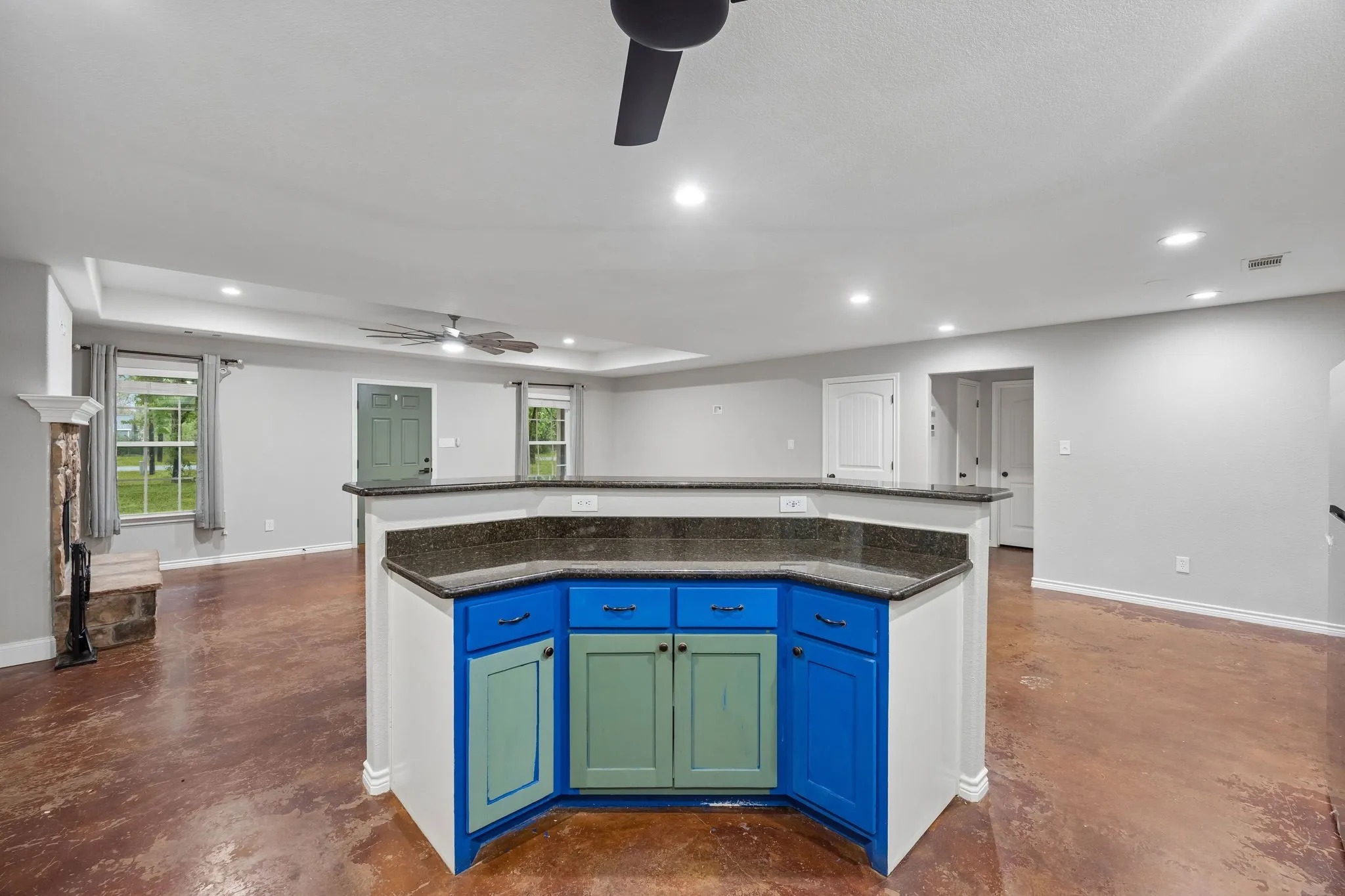 Single Family Residence For Sale in Wise County , 1382 Rogers Road, Newark, Texas 76071, 3 Bedroom, 2 Bathroom, 4 Garage spaces, 1,941 Sqft, built in 2016, mls#21402244, Real Estate Agent in Newark, Homes For Sale in Wise county, Homes For Sale in Newark, Realtor in Newark Texas, Real Estate Brokerage Independent Realty Texas, Luminita Cordes Realtor