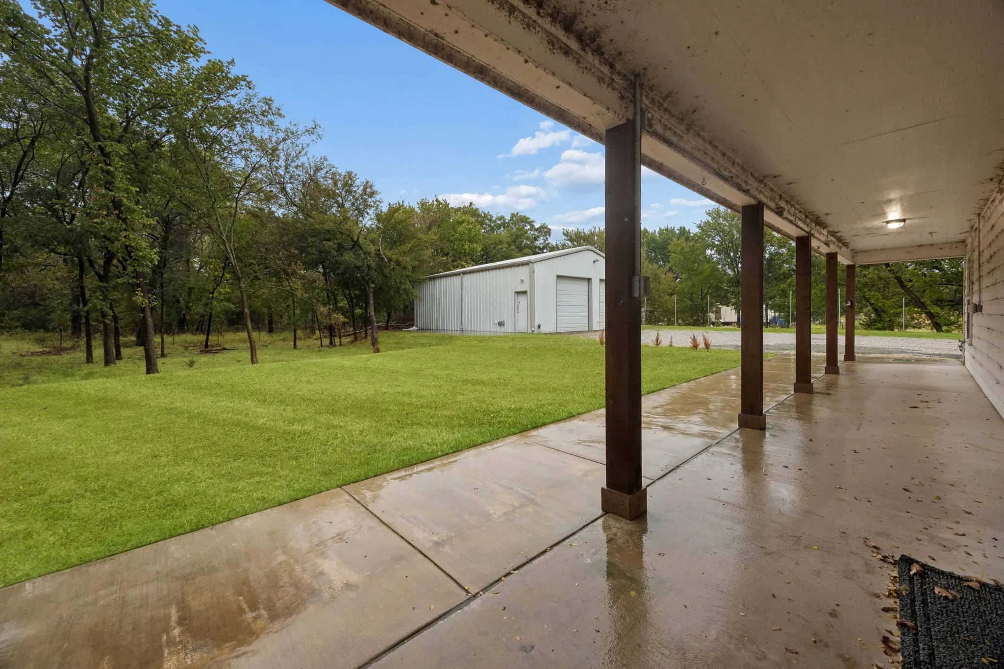 Single Family Residence For Sale in Wise County , 1382 Rogers Road, Newark, Texas 76071, 3 Bedroom, 2 Bathroom, 4 Garage spaces, 1,941 Sqft, built in 2016, mls#21402244, Real Estate Agent in Newark, Homes For Sale in Wise county, Homes For Sale in Newark, Realtor in Newark Texas, Real Estate Brokerage Independent Realty Texas, Luminita Cordes Realtor