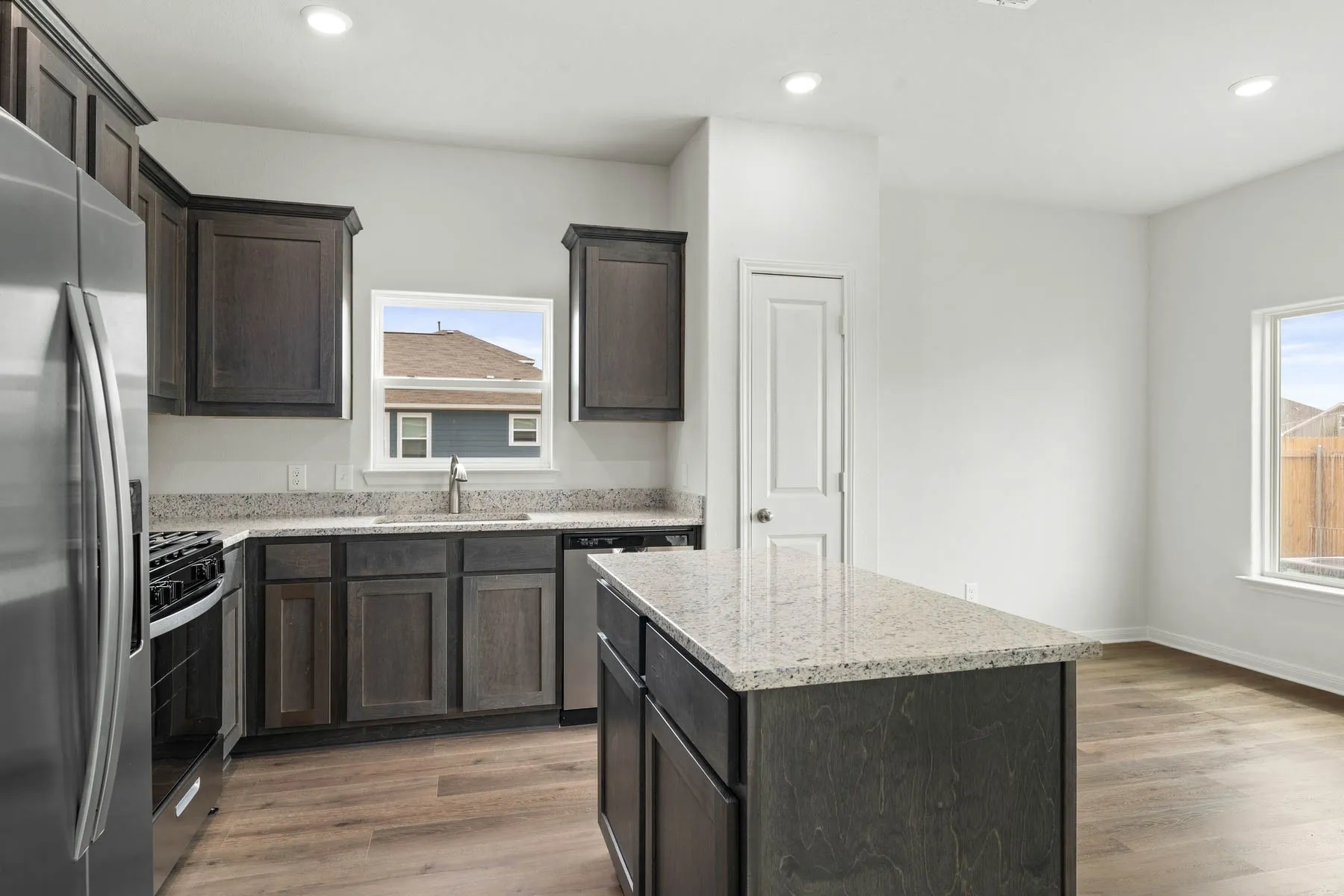 Single Family Residence For Rent in Tarrant County , 1313 Helca Drive, Fort Worth, Texas 76140, 3 Bedroom, 2 Bathroom, 2 Garage spaces, 1,316 Sqft, built in 2026, mls#21402478, Real Estate Agent in Fort Worth, Homes For Rent in Tarrant county, Homes For Rent in Fort Worth, Realtor in Fort Worth Texas, Real Estate Brokerage Independent Realty Texas, Luminita Cordes Realtor