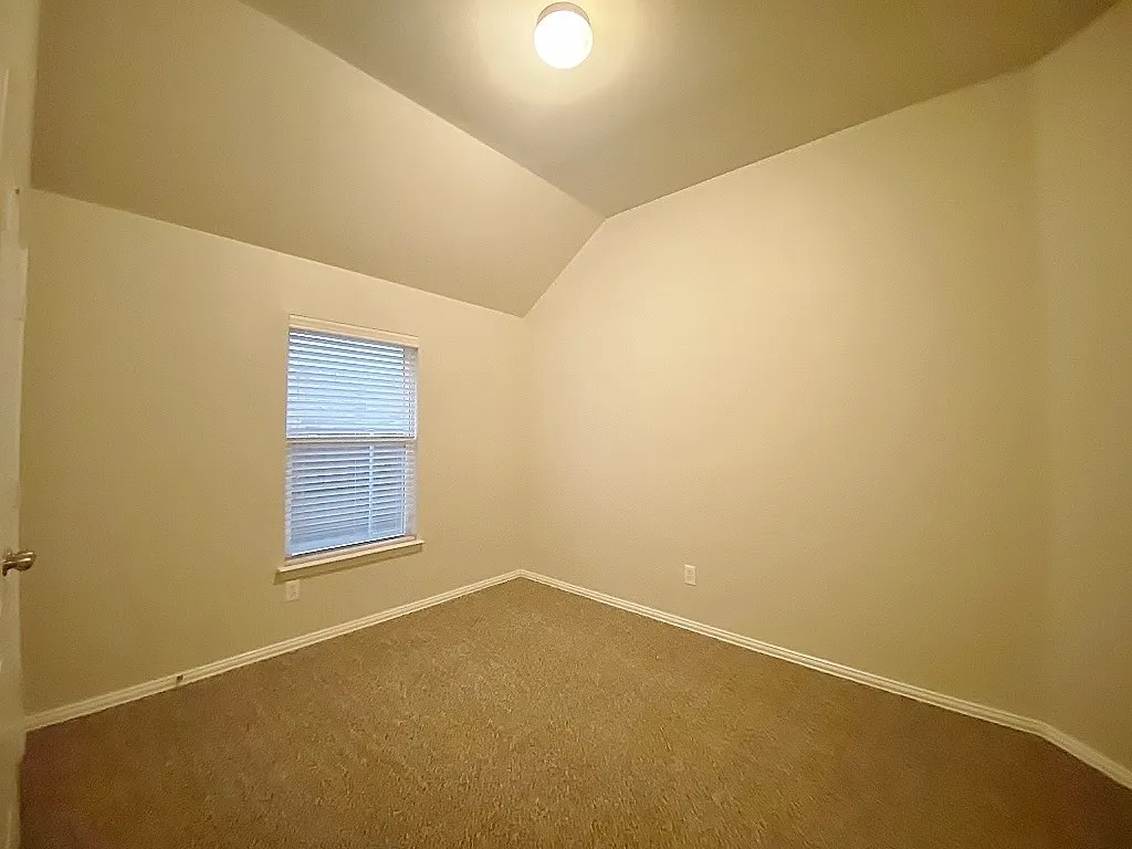 Single Family Residence For Rent in Denton County , 2400 Miranda Place, Denton, Texas 76210, 3 Bedroom, 2 Bathroom, 2 Garage spaces, 1,850 Sqft, built in 2008, mls#21402482, Real Estate Agent in Denton, Homes For Rent in Denton county, Homes For Rent in Denton, Realtor in Denton Texas, Real Estate Brokerage Independent Realty Texas, Luminita Cordes Realtor