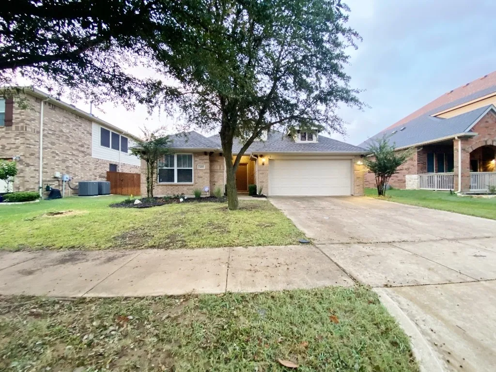 Single Family Residence For Rent in Denton County , 2400 Miranda Place, Denton, Texas 76210, 3 Bedroom, 2 Bathroom, 2 Garage spaces, 1,850 Sqft, built in 2008, mls#21402482, Real Estate Agent in Denton, Homes For Rent in Denton county, Homes For Rent in Denton, Realtor in Denton Texas, Real Estate Brokerage Independent Realty Texas, Luminita Cordes Realtor