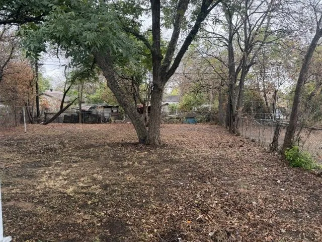Single Family Residence For Sale in Tarrant County , 3532 Pioneer Street, Fort Worth, Texas 76119, 3 Bedroom, 2 Bathroom, Garage spaces, 939 Sqft, built in 1950, mls#21401474, Real Estate Agent in Fort Worth, Homes For Sale in Tarrant county, Homes For Sale in Fort Worth, Realtor in Fort Worth Texas, Real Estate Brokerage Independent Realty Texas, Luminita Cordes Realtor
