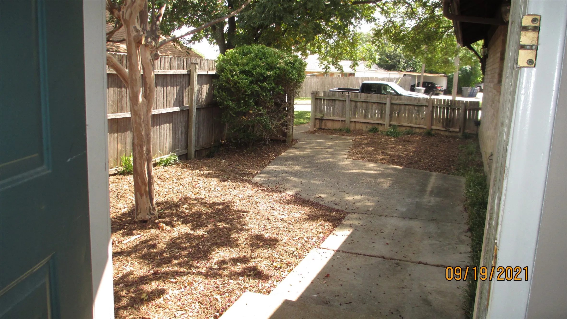 Private courtyard to front door