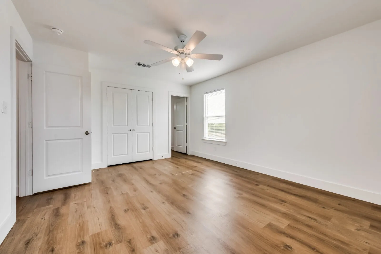 Duplex For Rent in Wise County , 108 James Court 100, Decatur, Texas 76234, 3 Bedroom, 2 Bathroom, Garage spaces, 1,112 Sqft, built in 2023, mls#21402483, Real Estate Agent in Decatur, Homes For Rent in Wise county, Homes For Rent in Decatur, Realtor in Decatur Texas, Real Estate Brokerage Independent Realty Texas, Luminita Cordes Realtor