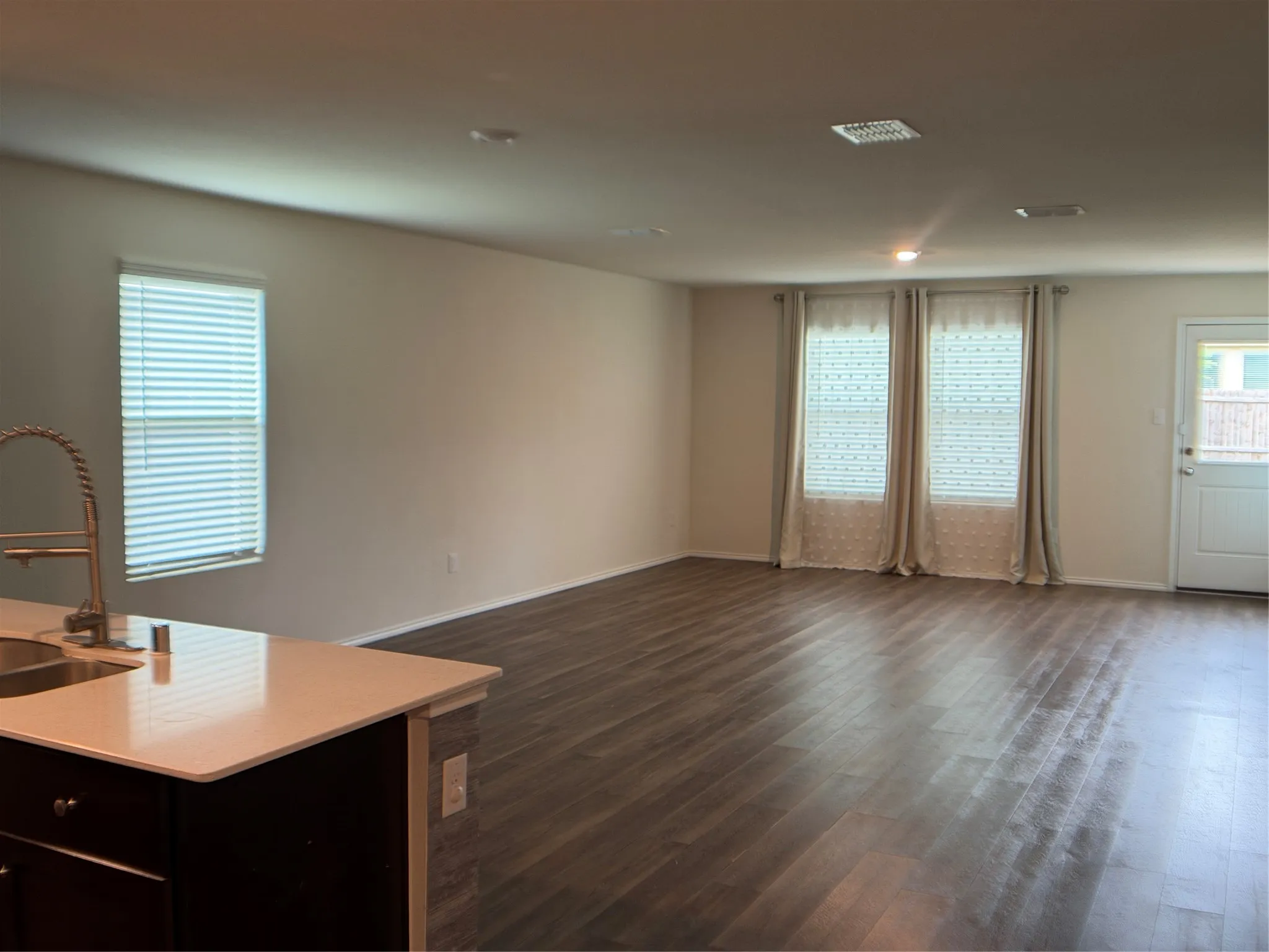 Single Family Residence For Rent in Collin County , 1602 Stonefield Drive, Anna, Texas 75409, 3 Bedroom, 2 Bathroom, 2 Garage spaces, 1,516 Sqft, built in 2020, mls#21402484, Real Estate Agent in Anna, Homes For Rent in Collin county, Homes For Rent in Anna, Realtor in Anna Texas, Real Estate Brokerage Independent Realty Texas, Luminita Cordes Realtor