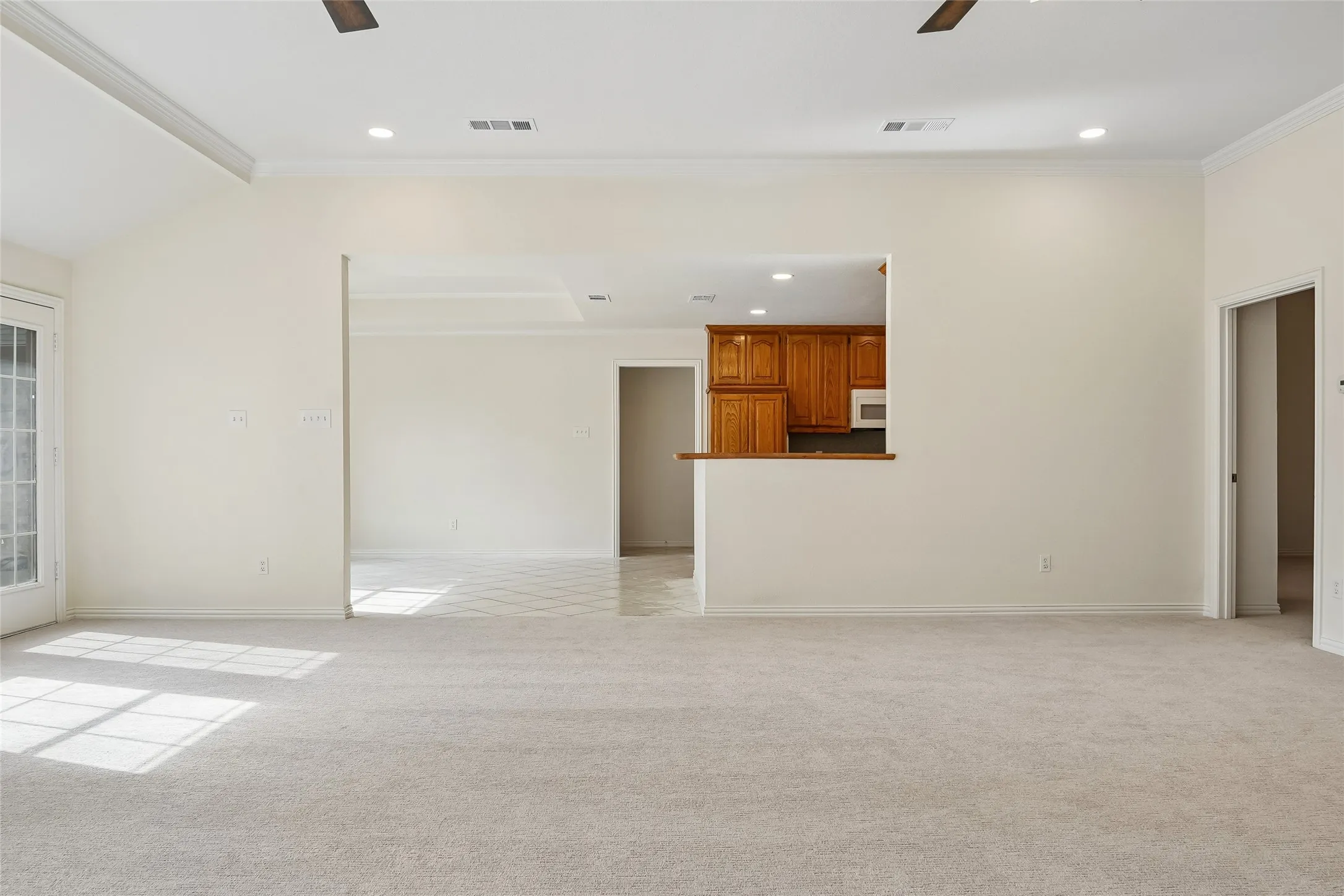 Single Family Residence For Sale in Denton County , 1570 Karen Drive, Argyle, Texas 76226, 3 Bedroom, 3 Bathroom, 2 Garage spaces, 2,271 Sqft, built in 1995, mls#21402472, Real Estate Agent in Argyle, Homes For Sale in Denton county, Homes For Sale in Argyle, Realtor in Argyle Texas, Real Estate Brokerage Independent Realty Texas, Luminita Cordes Realtor