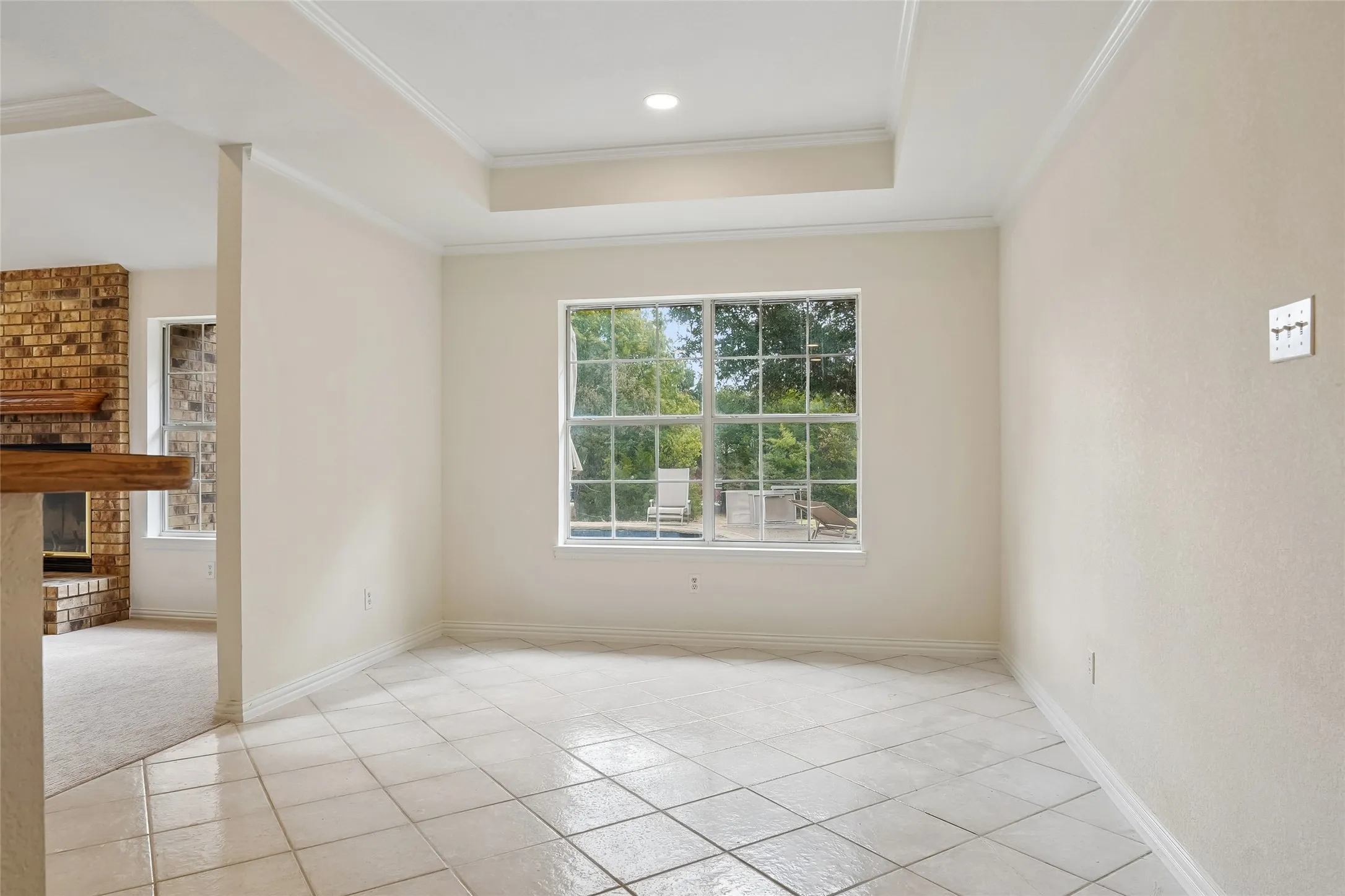 Single Family Residence For Sale in Denton County , 1570 Karen Drive, Argyle, Texas 76226, 3 Bedroom, 3 Bathroom, 2 Garage spaces, 2,271 Sqft, built in 1995, mls#21402472, Real Estate Agent in Argyle, Homes For Sale in Denton county, Homes For Sale in Argyle, Realtor in Argyle Texas, Real Estate Brokerage Independent Realty Texas, Luminita Cordes Realtor
