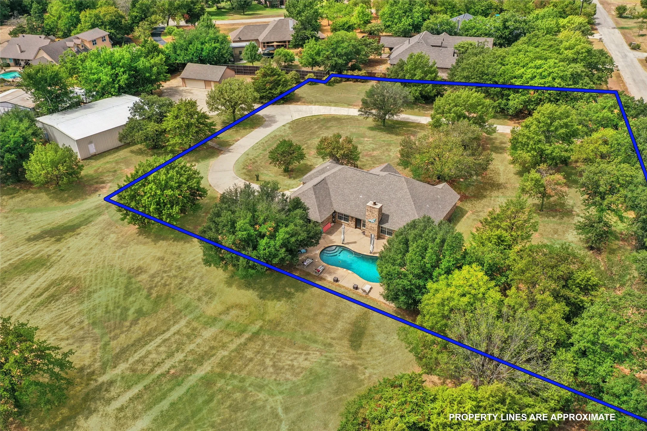 Single Family Residence For Sale in Denton County , 1570 Karen Drive, Argyle, Texas 76226, 3 Bedroom, 3 Bathroom, 2 Garage spaces, 2,271 Sqft, built in 1995, mls#21402472, Real Estate Agent in Argyle, Homes For Sale in Denton county, Homes For Sale in Argyle, Realtor in Argyle Texas, Real Estate Brokerage Independent Realty Texas, Luminita Cordes Realtor
