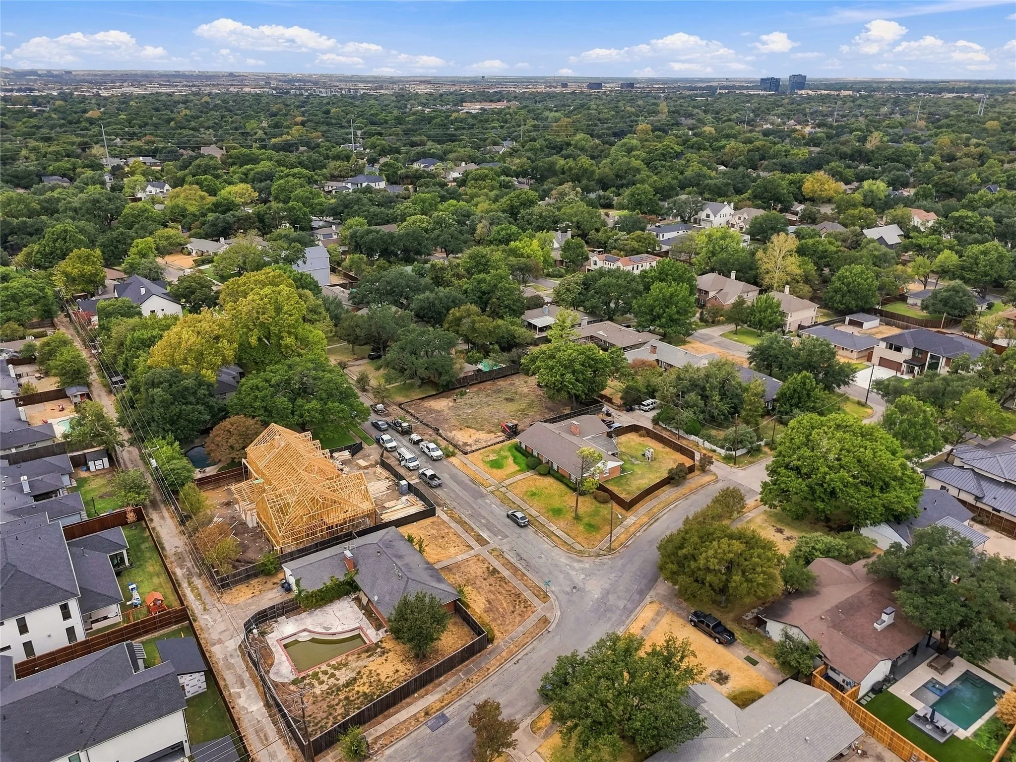Single Family Residence For Sale in Dallas County , 3660 Warick Drive, Dallas, Texas 75229, 3 Bedroom, 2 Bathroom, 2 Garage spaces, 1,745 Sqft, built in 1956, mls#21399705, Real Estate Agent in Dallas, Homes For Sale in Dallas county, Homes For Sale in Dallas, Realtor in Dallas Texas, Real Estate Brokerage Independent Realty Texas, Luminita Cordes Realtor