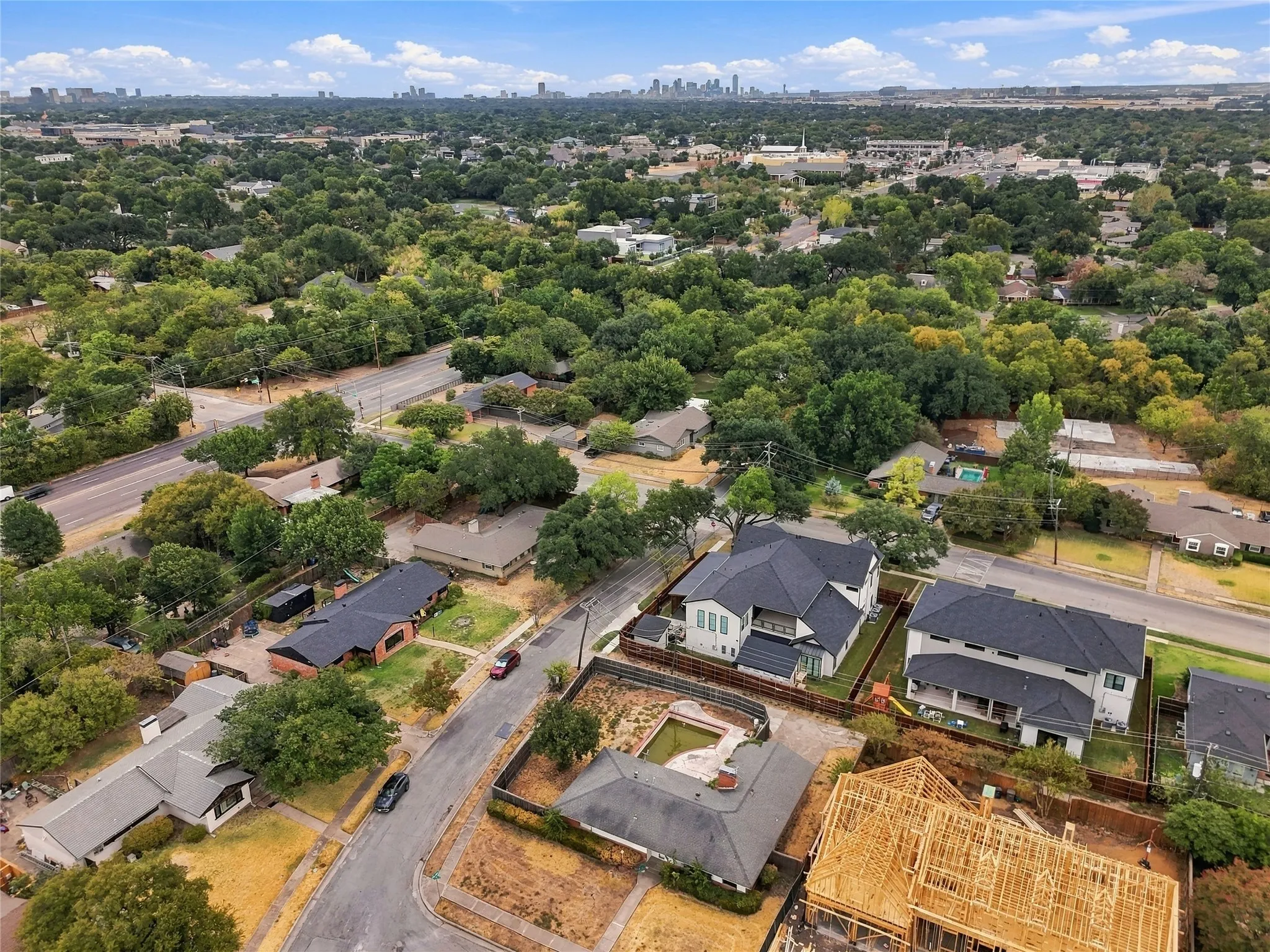 Single Family Residence For Sale in Dallas County , 3660 Warick Drive, Dallas, Texas 75229, 3 Bedroom, 2 Bathroom, 2 Garage spaces, 1,745 Sqft, built in 1956, mls#21399705, Real Estate Agent in Dallas, Homes For Sale in Dallas county, Homes For Sale in Dallas, Realtor in Dallas Texas, Real Estate Brokerage Independent Realty Texas, Luminita Cordes Realtor