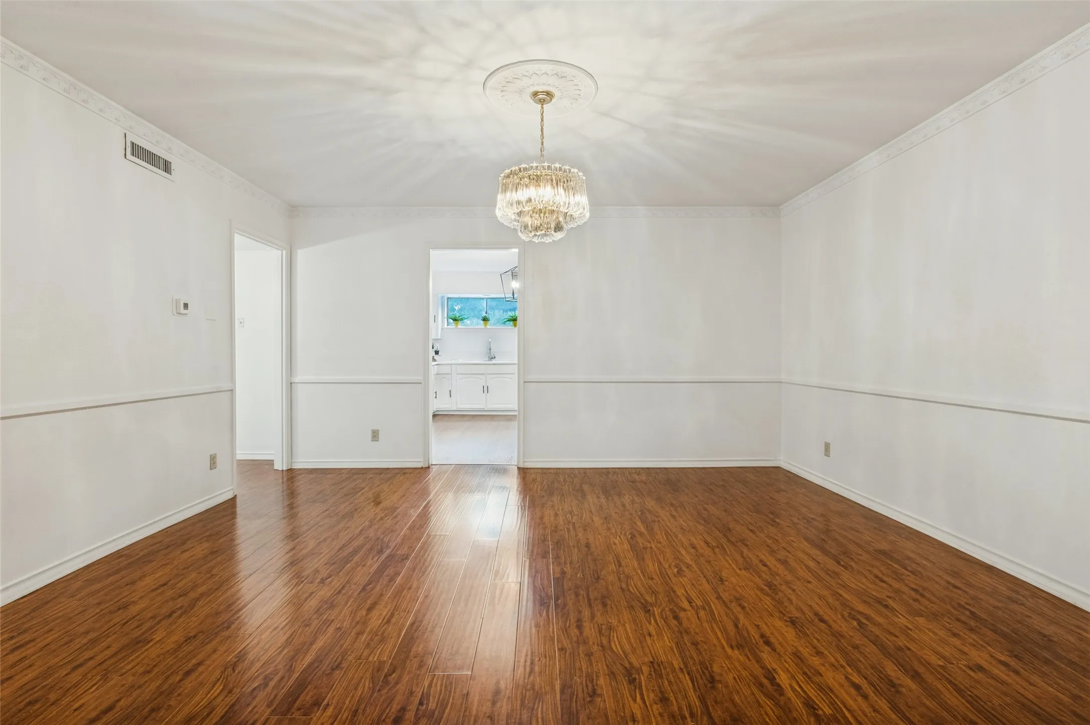 Large Dining area that flows to Kitchen