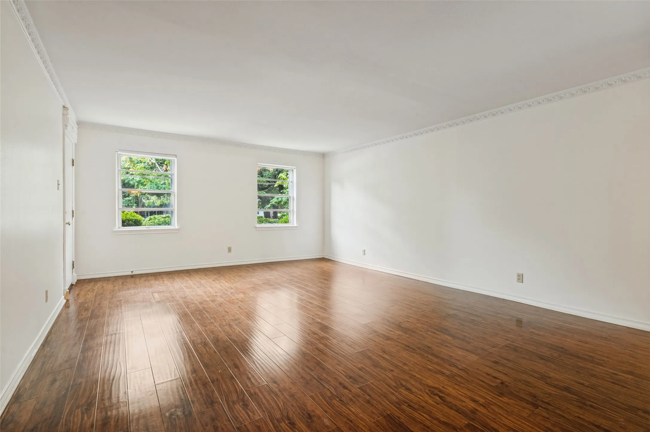 Great light from window in living area