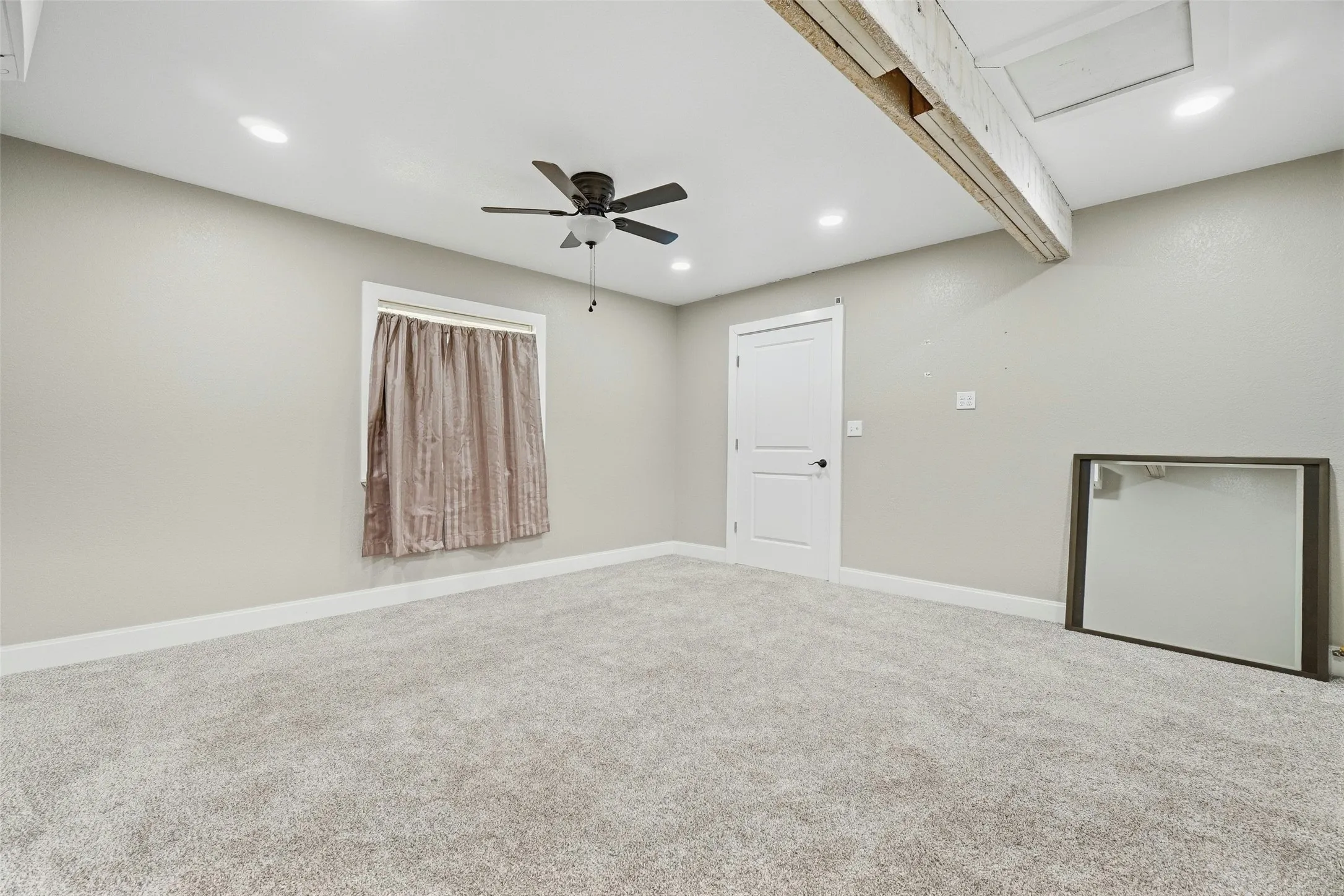 Single Family Residence For Sale in Hardeman County , 1202 Airport Road, Quanah, Texas 79252, 3 Bedroom, 3 Bathroom, Garage spaces, 1,918 Sqft, built in 1968, mls#21402486, Real Estate Agent in Quanah, Homes For Sale in Hardeman county, Homes For Sale in Quanah, Realtor in Quanah Texas, Real Estate Brokerage Independent Realty Texas, Luminita Cordes Realtor
