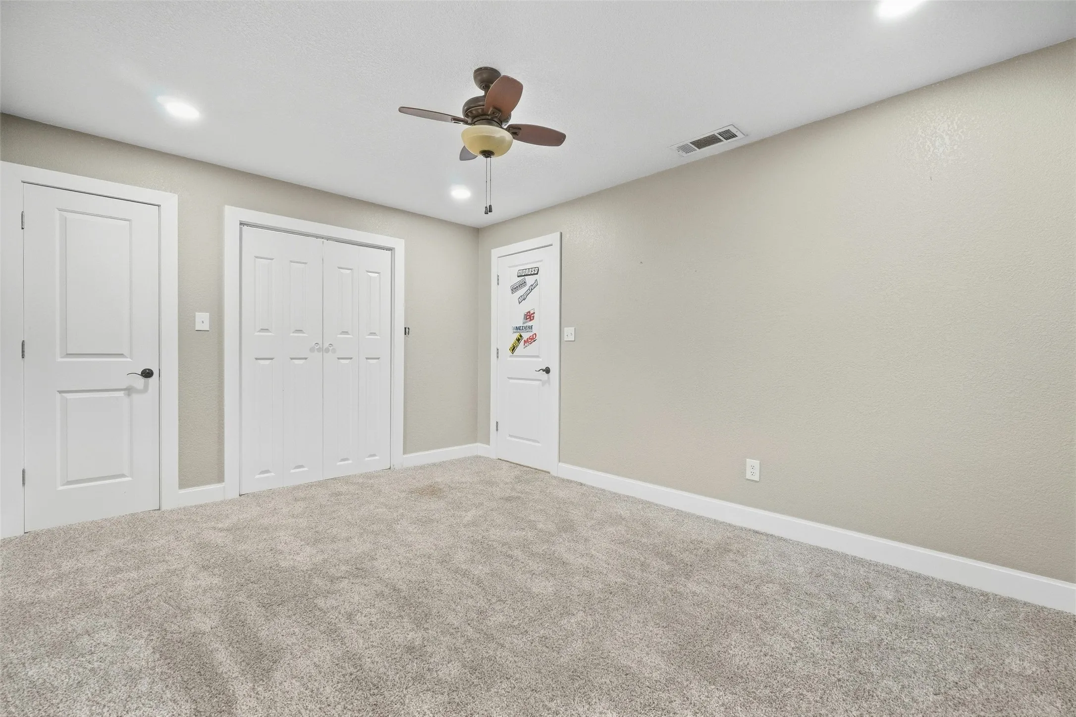 Single Family Residence For Sale in Hardeman County , 1202 Airport Road, Quanah, Texas 79252, 3 Bedroom, 3 Bathroom, Garage spaces, 1,918 Sqft, built in 1968, mls#21402486, Real Estate Agent in Quanah, Homes For Sale in Hardeman county, Homes For Sale in Quanah, Realtor in Quanah Texas, Real Estate Brokerage Independent Realty Texas, Luminita Cordes Realtor