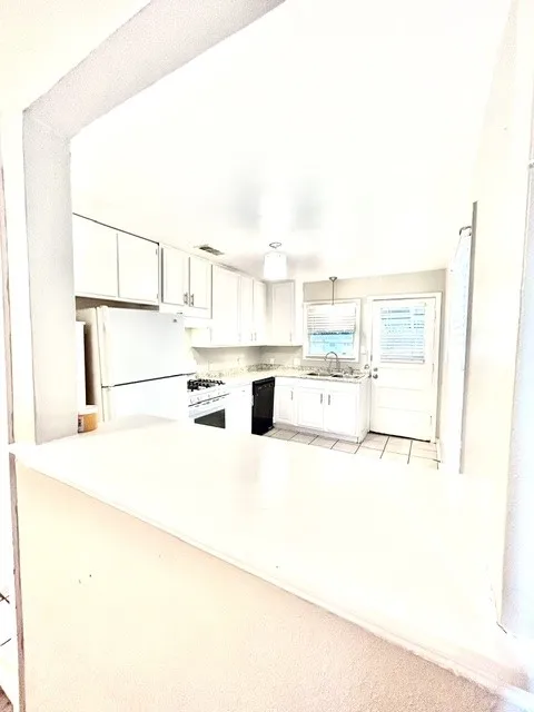 Single Family Residence For Rent in Dallas County , 904 W Ave E, Garland, Texas 75040, 2 Bedroom, 10 Bathroom, Garage spaces, 780 Sqft, built in 1950, mls#21402493, Real Estate Agent in Garland, Homes For Rent in Dallas county, Homes For Rent in Garland, Realtor in Garland Texas, Real Estate Brokerage Independent Realty Texas, Luminita Cordes Realtor