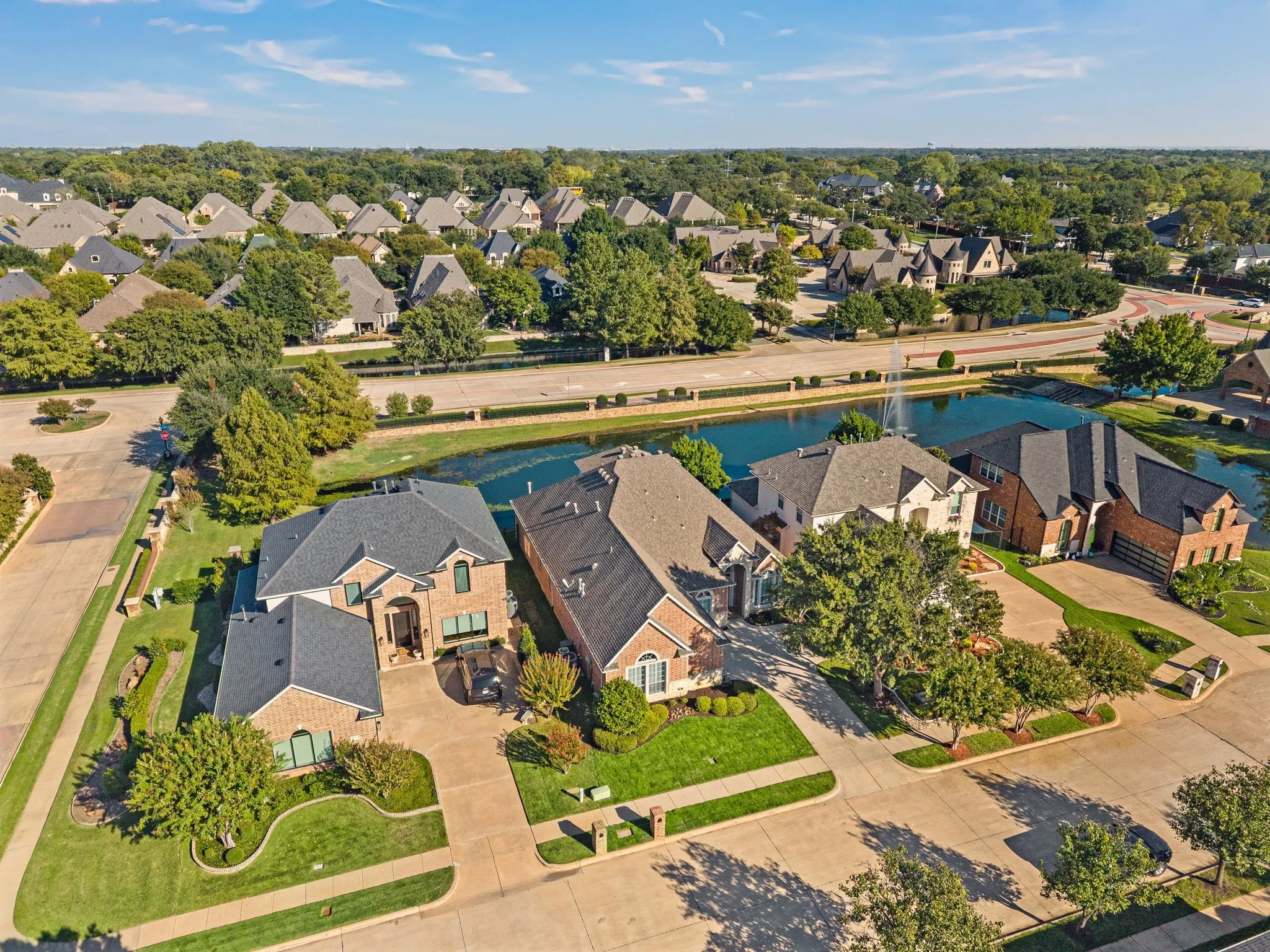 Single Family Residence For Sale in Tarrant County , 5009 San Gabriel Avenue, Colleyville, Texas 76034, 4 Bedroom, 4 Bathroom, 2 Garage spaces, 3,072 Sqft, built in 2003, mls#21392868, Real Estate Agent in Colleyville, Homes For Sale in Tarrant county, Homes For Sale in Colleyville, Realtor in Colleyville Texas, Real Estate Brokerage Independent Realty Texas, Luminita Cordes Realtor