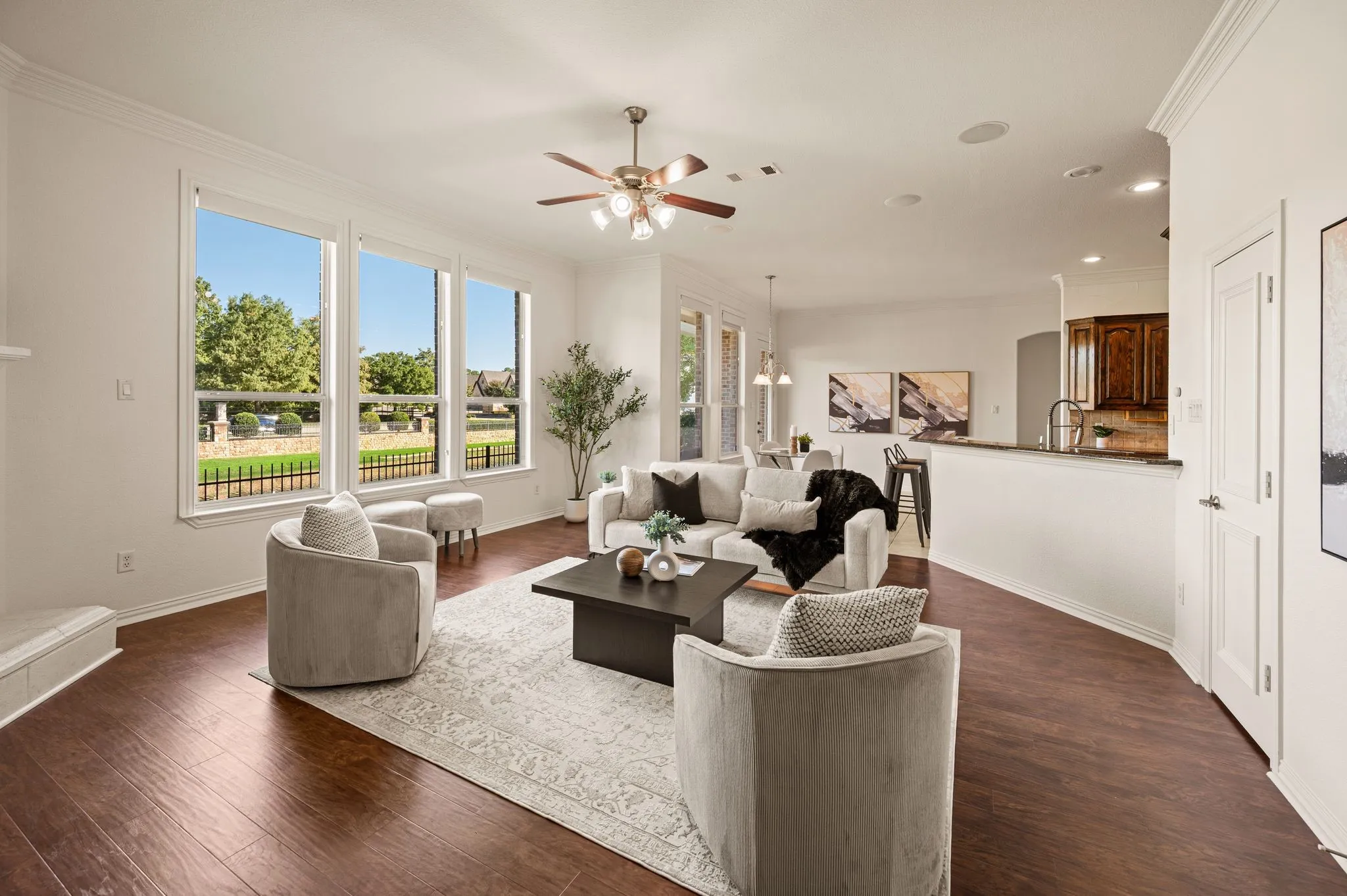 Single Family Residence For Sale in Tarrant County , 5009 San Gabriel Avenue, Colleyville, Texas 76034, 4 Bedroom, 4 Bathroom, 2 Garage spaces, 3,072 Sqft, built in 2003, mls#21392868, Real Estate Agent in Colleyville, Homes For Sale in Tarrant county, Homes For Sale in Colleyville, Realtor in Colleyville Texas, Real Estate Brokerage Independent Realty Texas, Luminita Cordes Realtor