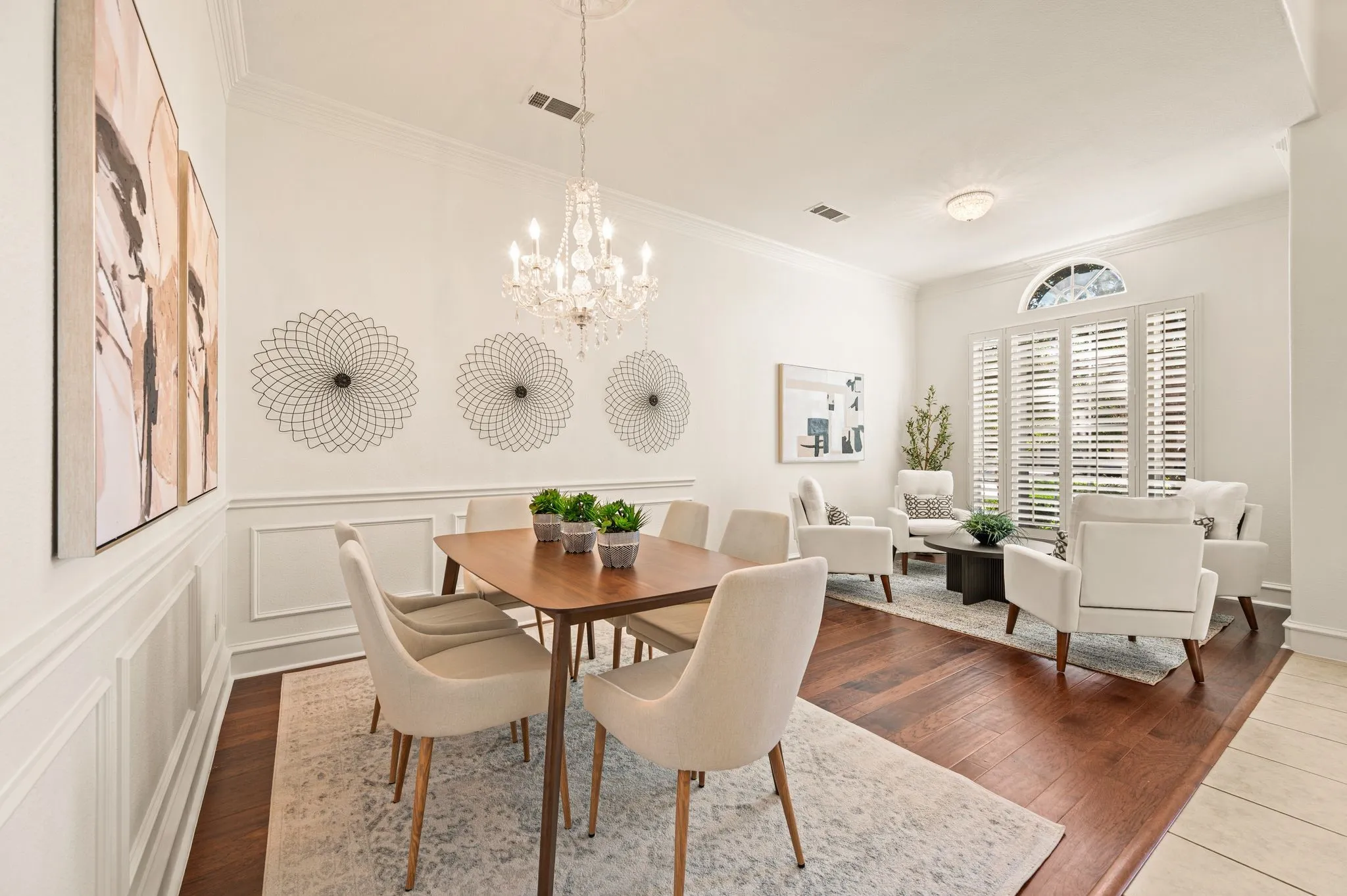 Single Family Residence For Sale in Tarrant County , 5009 San Gabriel Avenue, Colleyville, Texas 76034, 4 Bedroom, 4 Bathroom, 2 Garage spaces, 3,072 Sqft, built in 2003, mls#21392868, Real Estate Agent in Colleyville, Homes For Sale in Tarrant county, Homes For Sale in Colleyville, Realtor in Colleyville Texas, Real Estate Brokerage Independent Realty Texas, Luminita Cordes Realtor