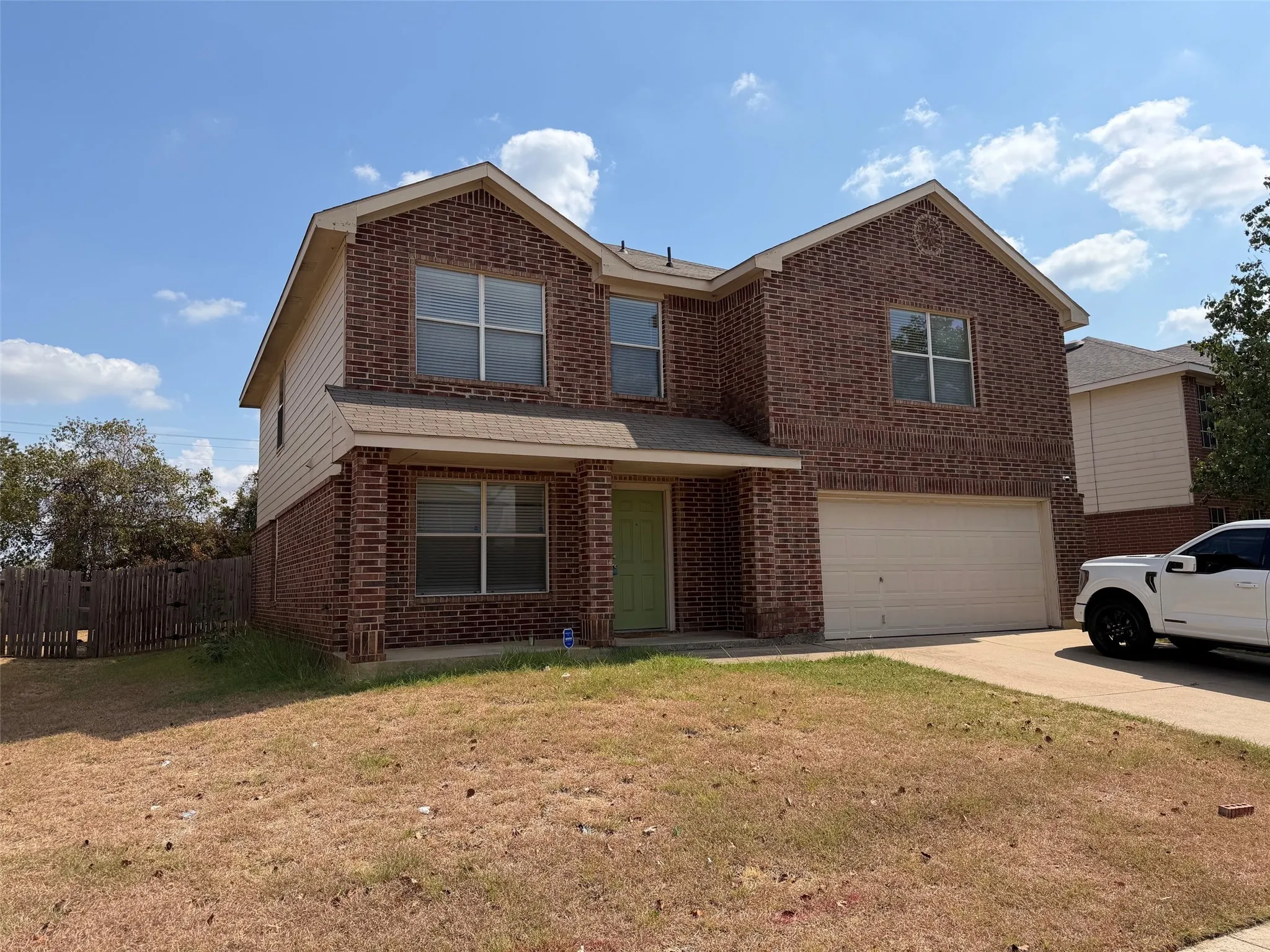 Single Family Residence For Rent in Tarrant County , 2329 Ash Grove Trail, Fort Worth, Texas 76112, 3 Bedroom, 3 Bathroom, 2 Garage spaces, 2,651 Sqft, built in 2004, mls#21402409, Real Estate Agent in Fort Worth, Homes For Rent in Tarrant county, Homes For Rent in Fort Worth, Realtor in Fort Worth Texas, Real Estate Brokerage Independent Realty Texas, Luminita Cordes Realtor