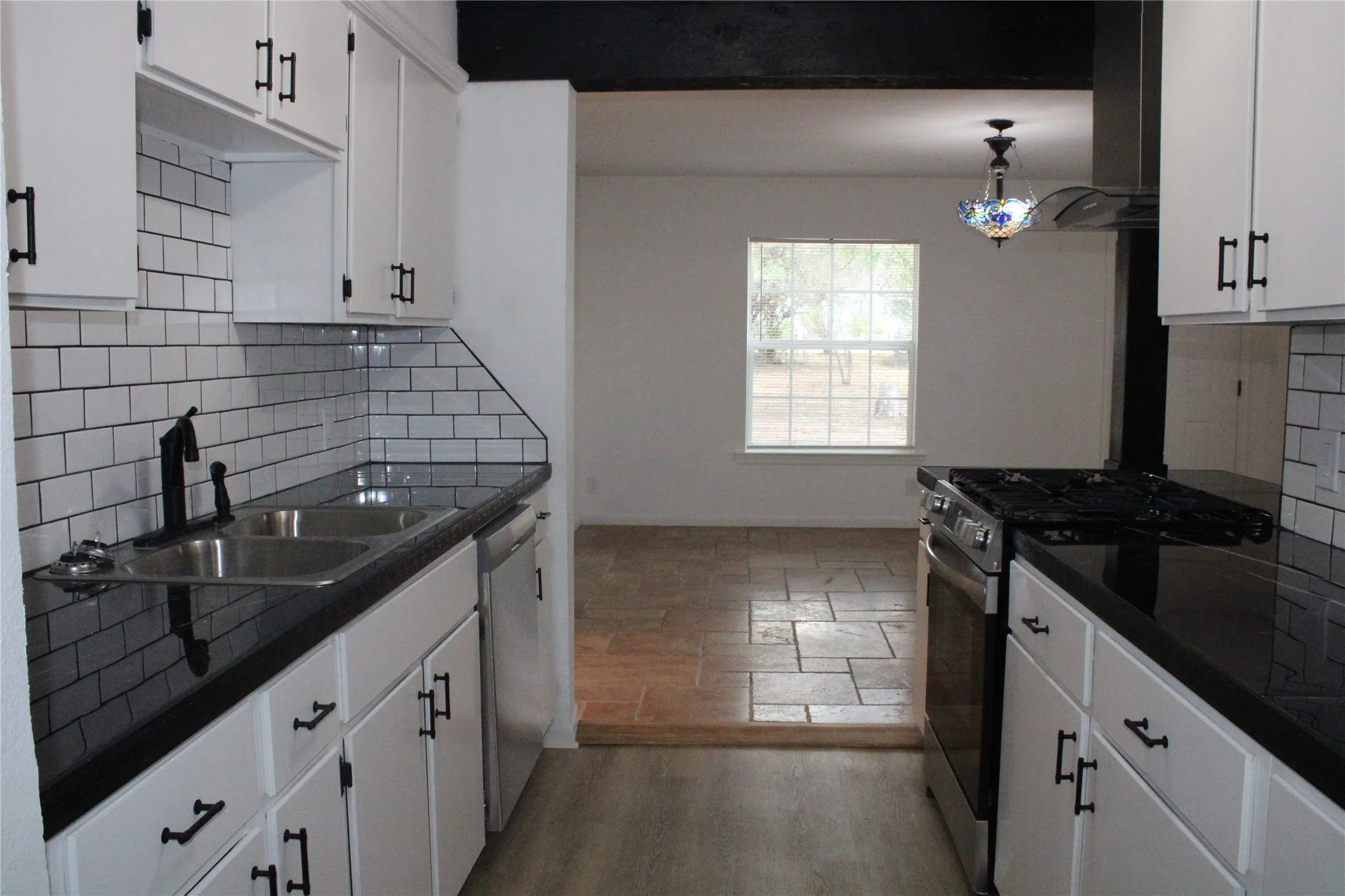 Single Family Residence For Sale in Brown County , 1021 SANTA CLARA DR, Brownwood, Texas 76801, 3 Bedroom, 2 Bathroom, Garage spaces, 1,630 Sqft, built in 0, mls#21402232, Real Estate Agent in Brownwood, Homes For Sale in Brown county, Homes For Sale in Brownwood, Realtor in Brownwood Texas, Real Estate Brokerage Independent Realty Texas, Luminita Cordes Realtor