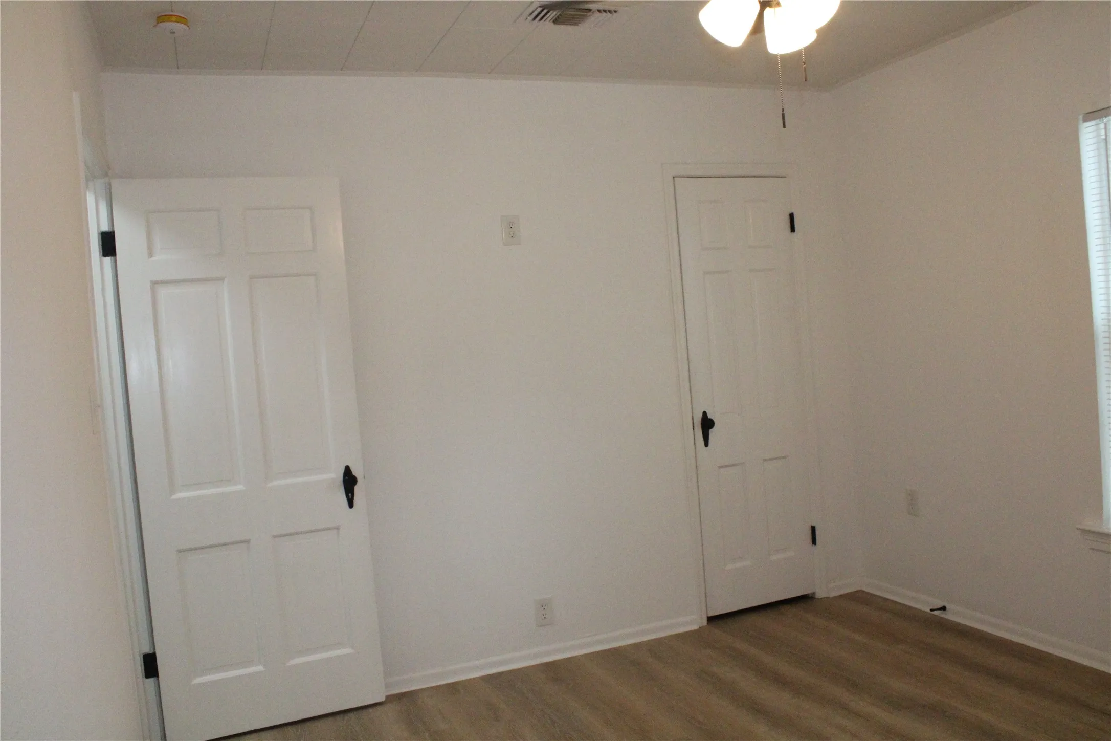 Single Family Residence For Sale in Brown County , 1021 SANTA CLARA DR, Brownwood, Texas 76801, 3 Bedroom, 2 Bathroom, Garage spaces, 1,630 Sqft, built in 0, mls#21402232, Real Estate Agent in Brownwood, Homes For Sale in Brown county, Homes For Sale in Brownwood, Realtor in Brownwood Texas, Real Estate Brokerage Independent Realty Texas, Luminita Cordes Realtor