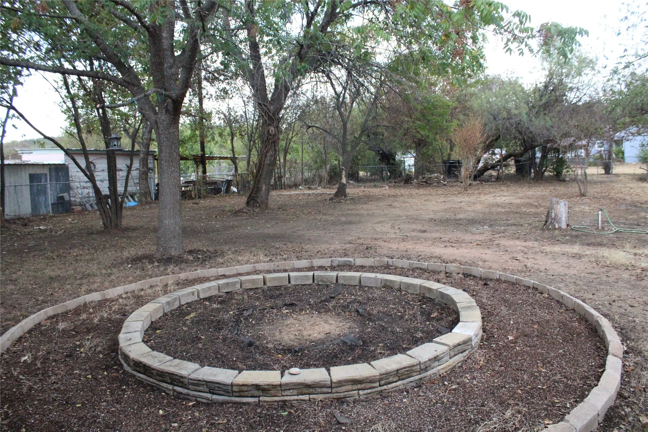 Single Family Residence For Sale in Brown County , 1021 SANTA CLARA DR, Brownwood, Texas 76801, 3 Bedroom, 2 Bathroom, Garage spaces, 1,630 Sqft, built in 0, mls#21402232, Real Estate Agent in Brownwood, Homes For Sale in Brown county, Homes For Sale in Brownwood, Realtor in Brownwood Texas, Real Estate Brokerage Independent Realty Texas, Luminita Cordes Realtor