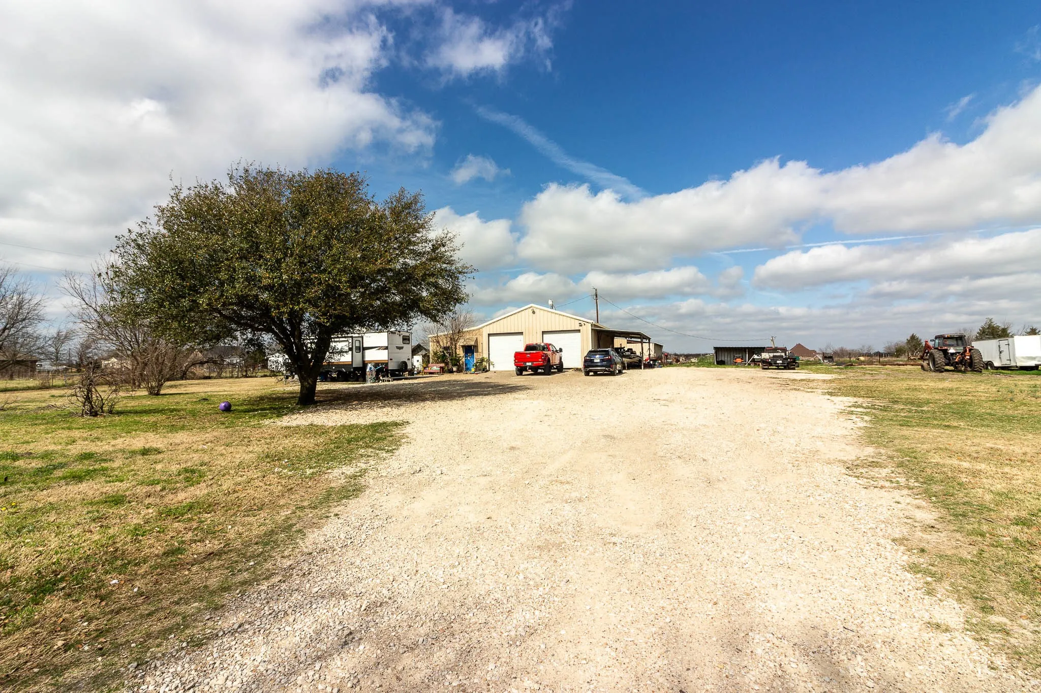 Improved Land For Sale in Kaufman County , 4331 Fm 2727, Kaufman, Texas 75142, 0, 0, Garage spaces, 0 Sqft, built in 2005, mls#21402254, Real Estate Agent in Kaufman, Homes For Sale in Kaufman county, Homes For Sale in Kaufman, Realtor in Kaufman Texas, Real Estate Brokerage Independent Realty Texas, Luminita Cordes Realtor