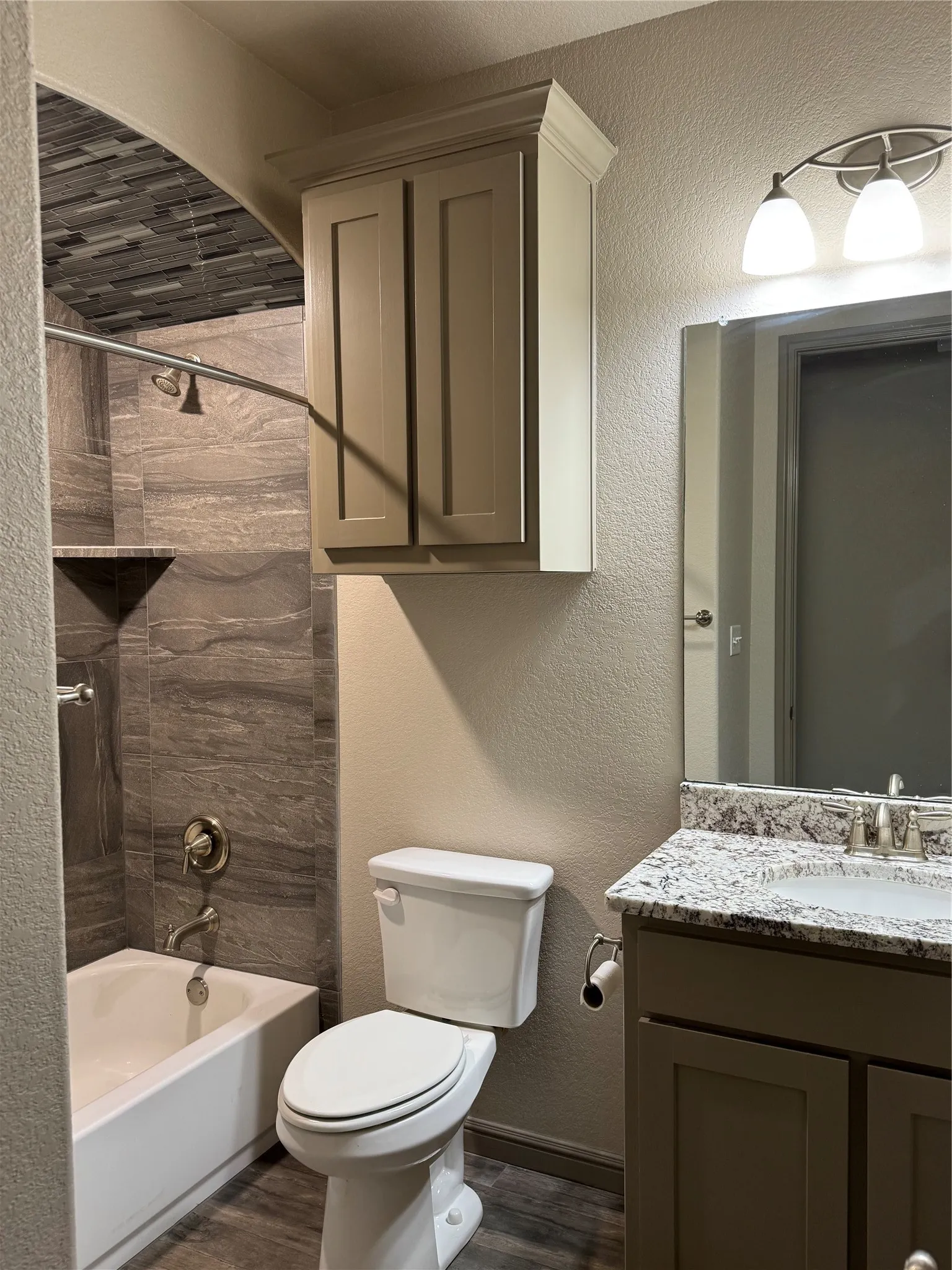 Single Family Residence For Sale in Hood County , 3205 Windcrest Drive, Granbury, Texas 76049, 3 Bedroom, 2 Bathroom, 2 Garage spaces, 1,758 Sqft, built in 2020, mls#21402501, Real Estate Agent in Granbury, Homes For Sale in Hood county, Homes For Sale in Granbury, Realtor in Granbury Texas, Real Estate Brokerage Independent Realty Texas, Luminita Cordes Realtor