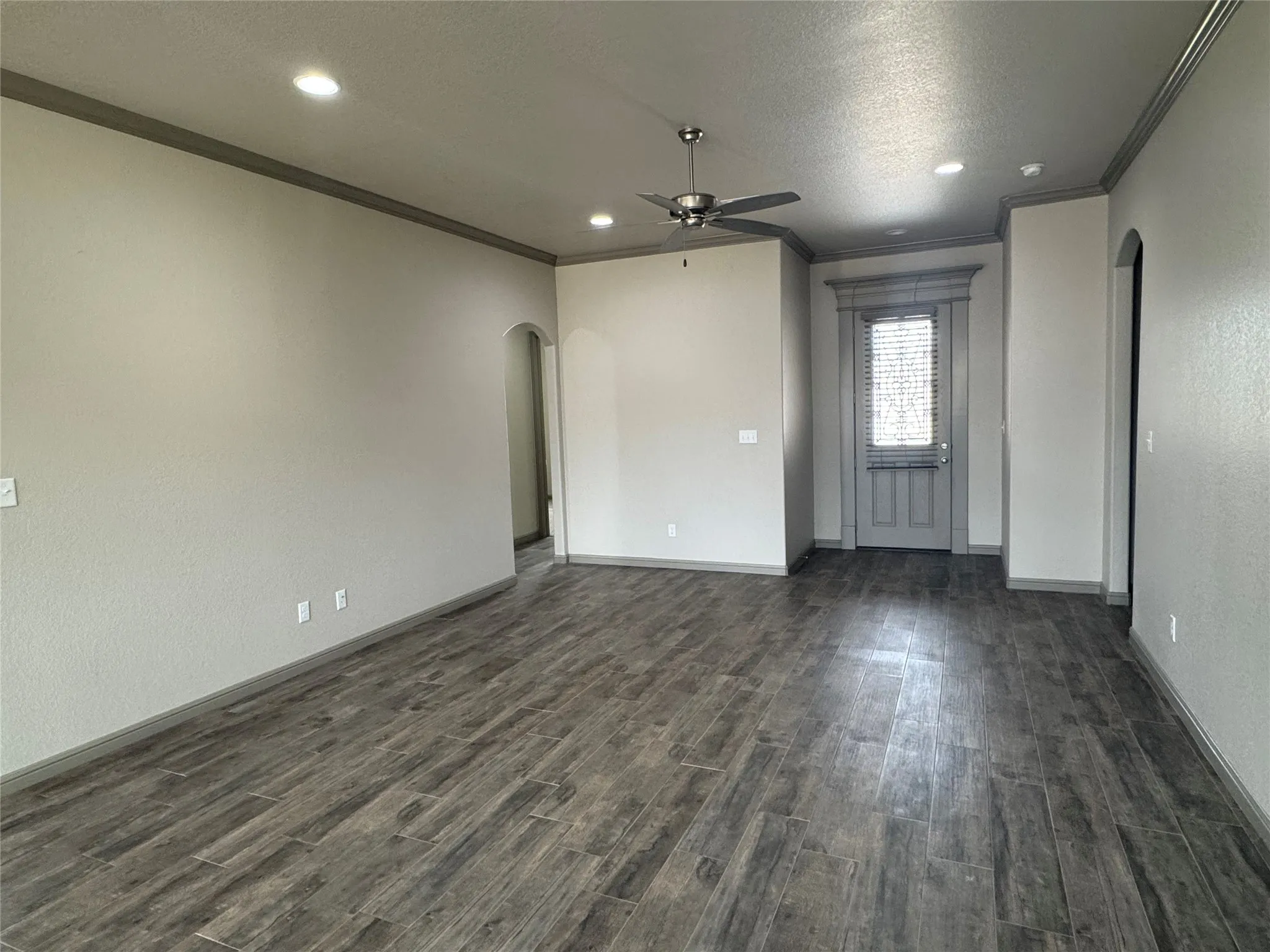 Single Family Residence For Sale in Hood County , 3205 Windcrest Drive, Granbury, Texas 76049, 3 Bedroom, 2 Bathroom, 2 Garage spaces, 1,758 Sqft, built in 2020, mls#21402501, Real Estate Agent in Granbury, Homes For Sale in Hood county, Homes For Sale in Granbury, Realtor in Granbury Texas, Real Estate Brokerage Independent Realty Texas, Luminita Cordes Realtor