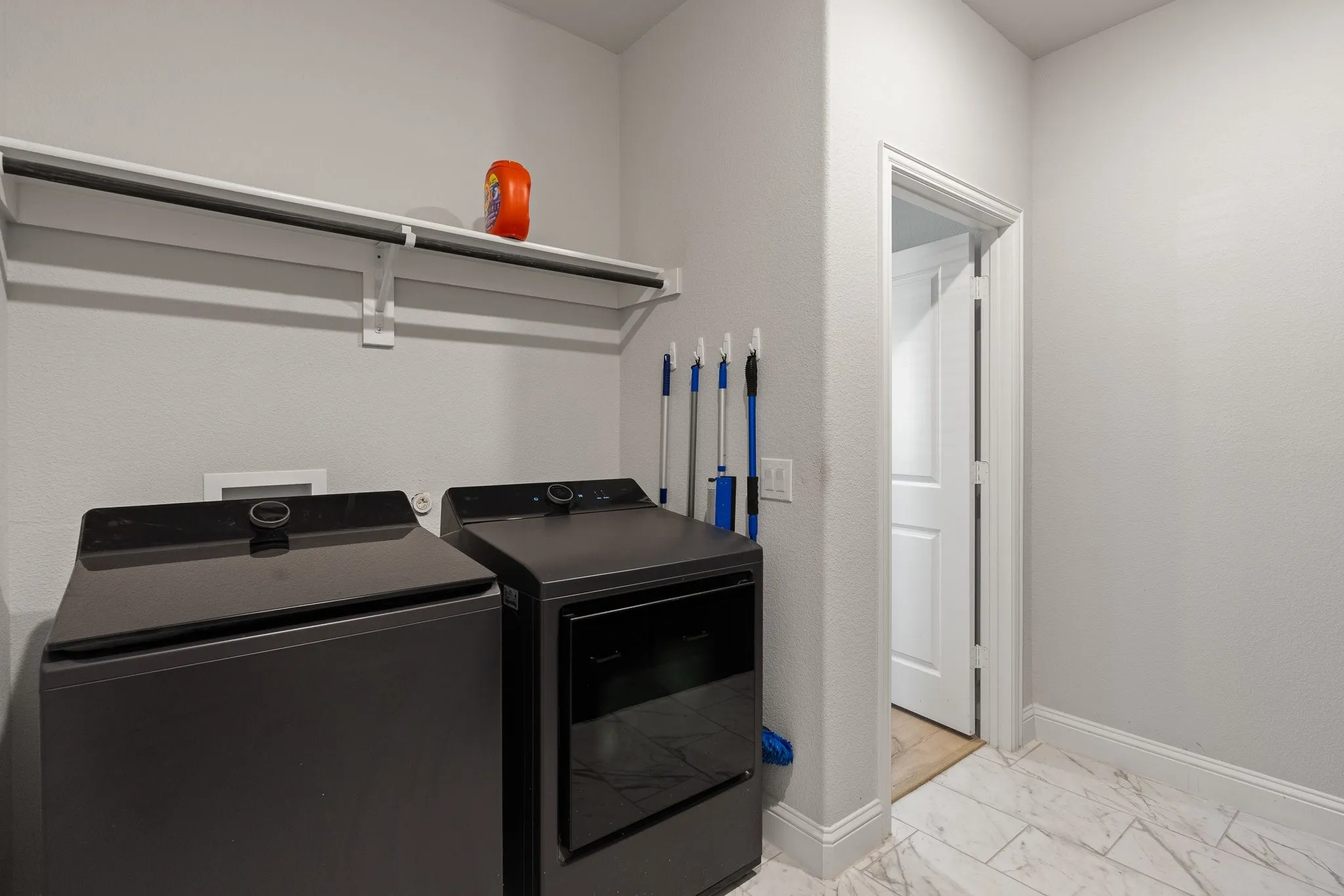 Single Family Residence For Sale in Johnson County , 12516 Panther Creek Drive, Godley, Texas 76044, 4 Bedroom, 4 Bathroom, 3 Garage spaces, 3,430 Sqft, built in 2024, mls#21401439, Real Estate Agent in Godley, Homes For Sale in Johnson county, Homes For Sale in Godley, Realtor in Godley Texas, Real Estate Brokerage Independent Realty Texas, Luminita Cordes Realtor