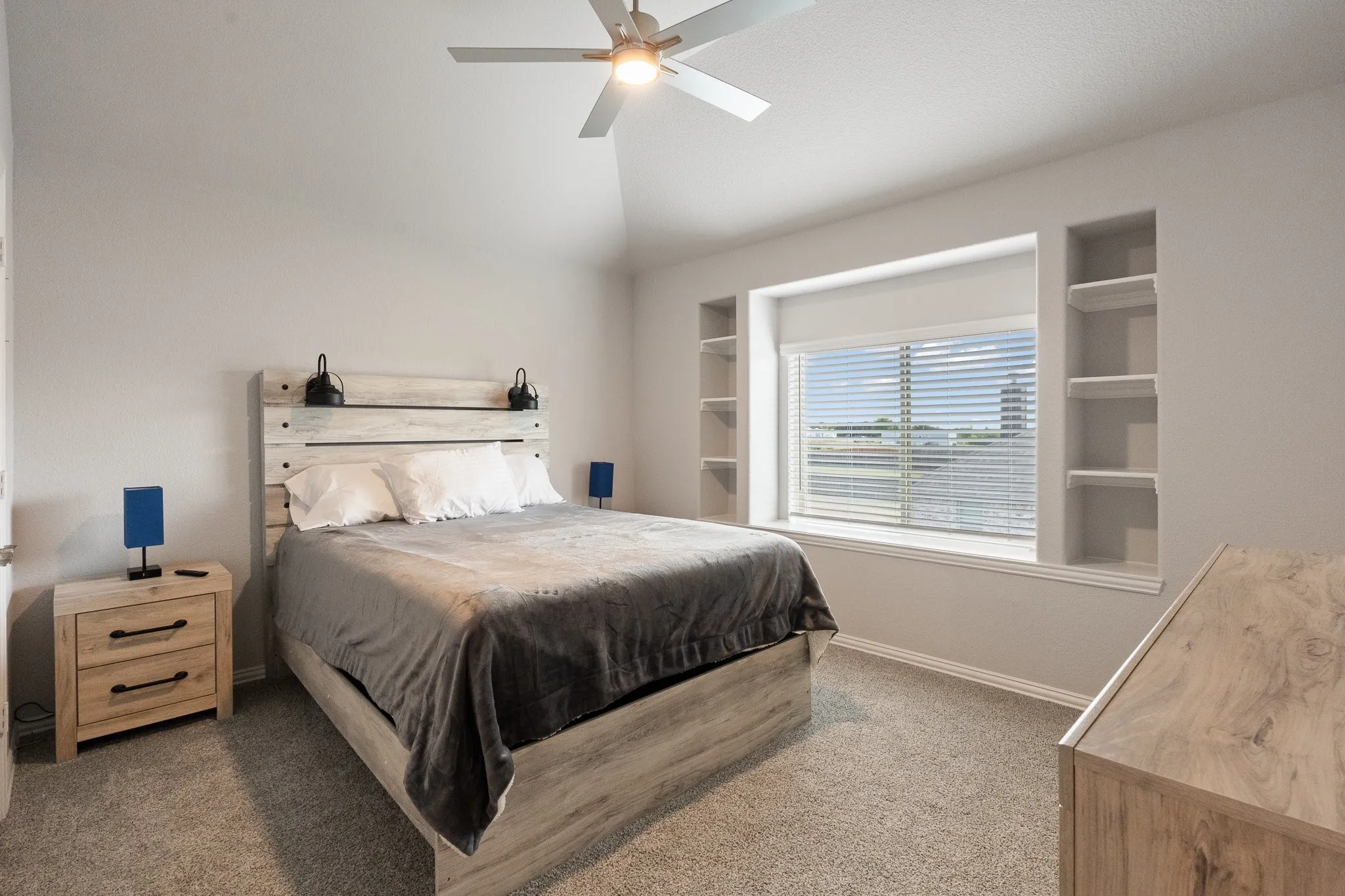 Single Family Residence For Sale in Johnson County , 12516 Panther Creek Drive, Godley, Texas 76044, 4 Bedroom, 4 Bathroom, 3 Garage spaces, 3,430 Sqft, built in 2024, mls#21401439, Real Estate Agent in Godley, Homes For Sale in Johnson county, Homes For Sale in Godley, Realtor in Godley Texas, Real Estate Brokerage Independent Realty Texas, Luminita Cordes Realtor