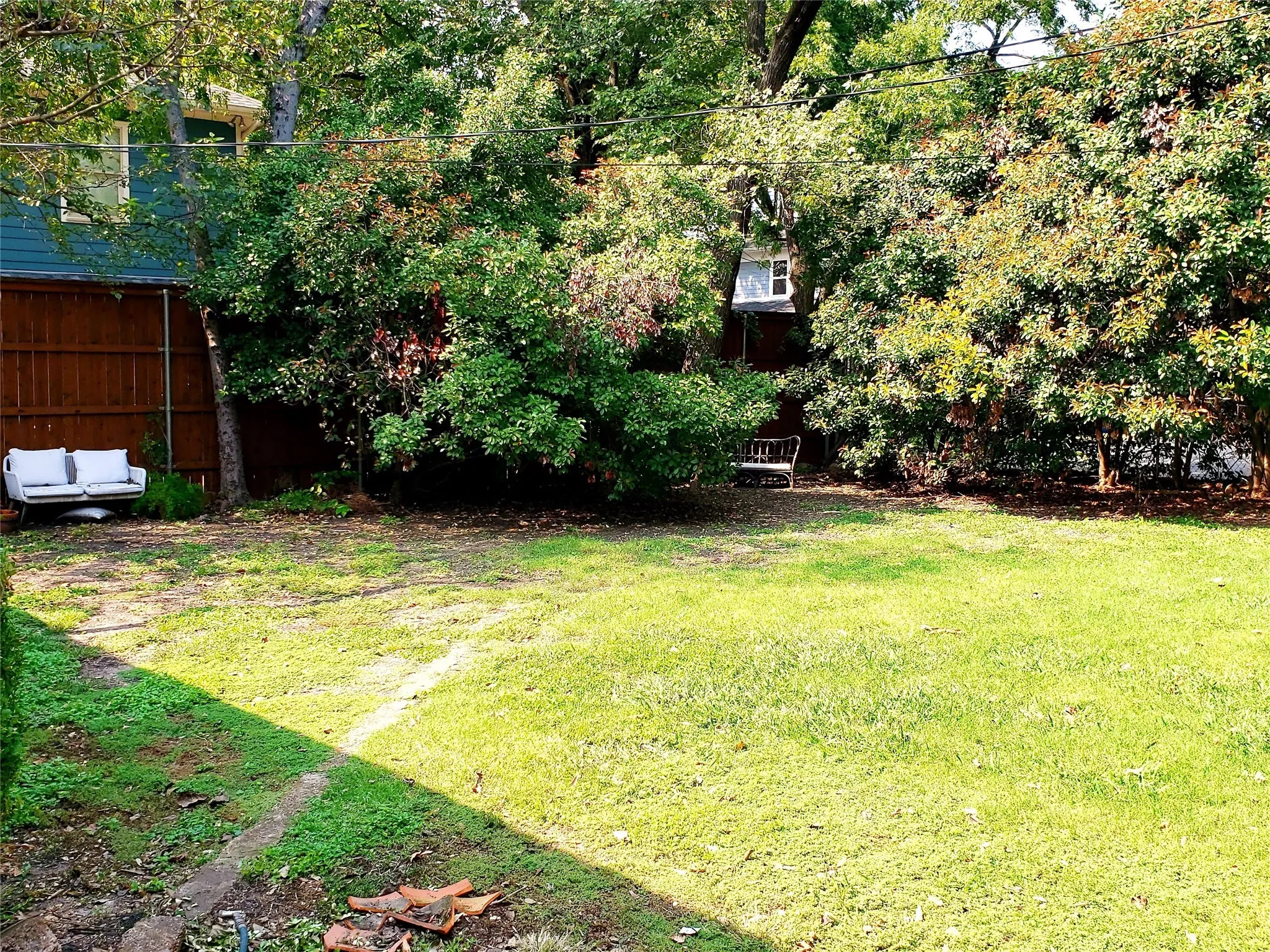 Duplex For Rent in Dallas County , 5815 LLANO Avenue, Dallas, Texas 75206, 1 Bedroom, 1 Bathroom, Garage spaces, 854 Sqft, built in 1927, mls#21388635, Real Estate Agent in Dallas, Homes For Rent in Dallas county, Homes For Rent in Dallas, Realtor in Dallas Texas, Real Estate Brokerage Independent Realty Texas, Luminita Cordes Realtor