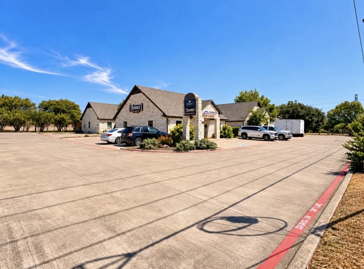Photos have been digitally enhanced for improved clarity and presentation. No material features of the property are intended to be misrepresented.