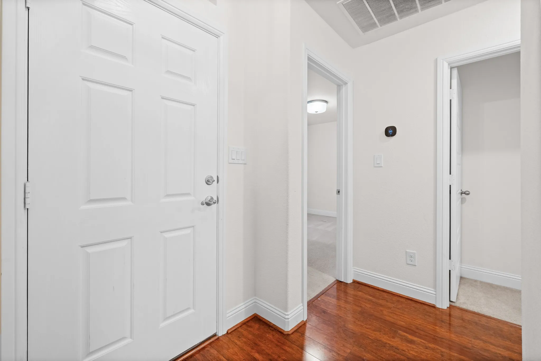 Single Family Residence For Rent in Hill County , 422 Stoneridge Drive, Hillsboro, Texas 76645, 3 Bedroom, 2 Bathroom, 2 Garage spaces, 1,535 Sqft, built in 2018, mls#21402249, Real Estate Agent in Hillsboro, Homes For Rent in Hill county, Homes For Rent in Hillsboro, Realtor in Hillsboro Texas, Real Estate Brokerage Independent Realty Texas, Luminita Cordes Realtor