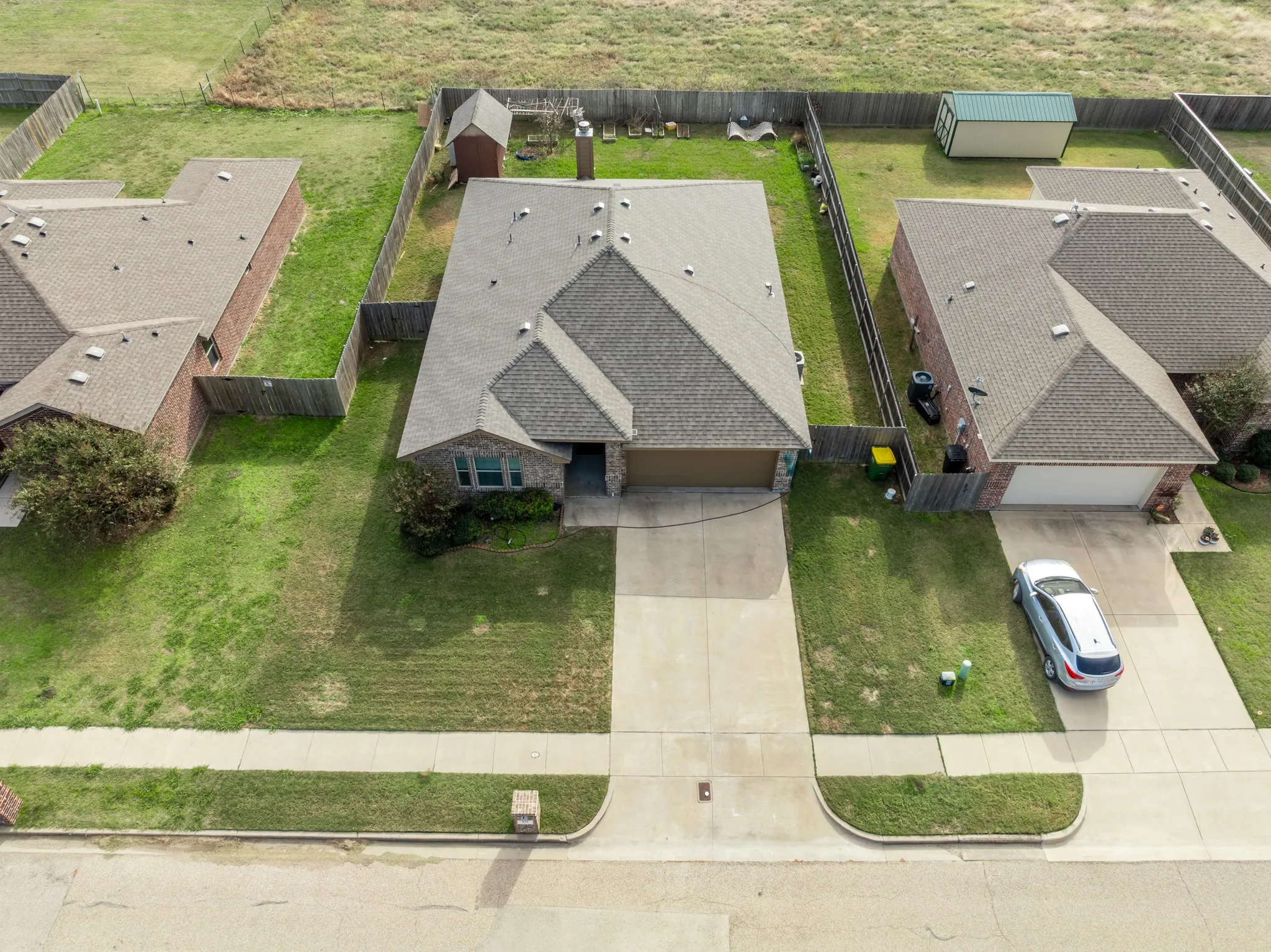 Single Family Residence For Rent in Hill County , 422 Stoneridge Drive, Hillsboro, Texas 76645, 3 Bedroom, 2 Bathroom, 2 Garage spaces, 1,535 Sqft, built in 2018, mls#21402249, Real Estate Agent in Hillsboro, Homes For Rent in Hill county, Homes For Rent in Hillsboro, Realtor in Hillsboro Texas, Real Estate Brokerage Independent Realty Texas, Luminita Cordes Realtor
