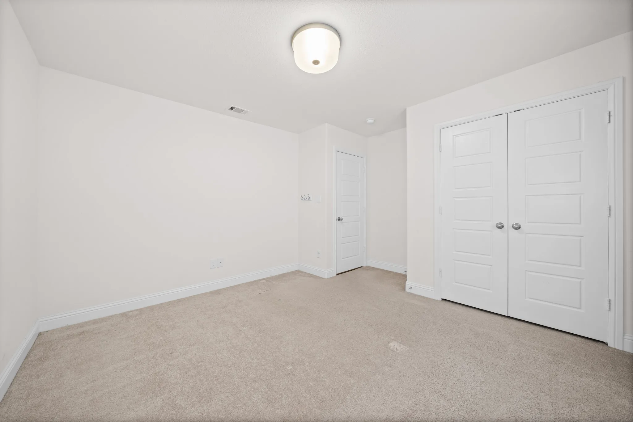 Single Family Residence For Rent in Hill County , 422 Stoneridge Drive, Hillsboro, Texas 76645, 3 Bedroom, 2 Bathroom, 2 Garage spaces, 1,535 Sqft, built in 2018, mls#21402249, Real Estate Agent in Hillsboro, Homes For Rent in Hill county, Homes For Rent in Hillsboro, Realtor in Hillsboro Texas, Real Estate Brokerage Independent Realty Texas, Luminita Cordes Realtor