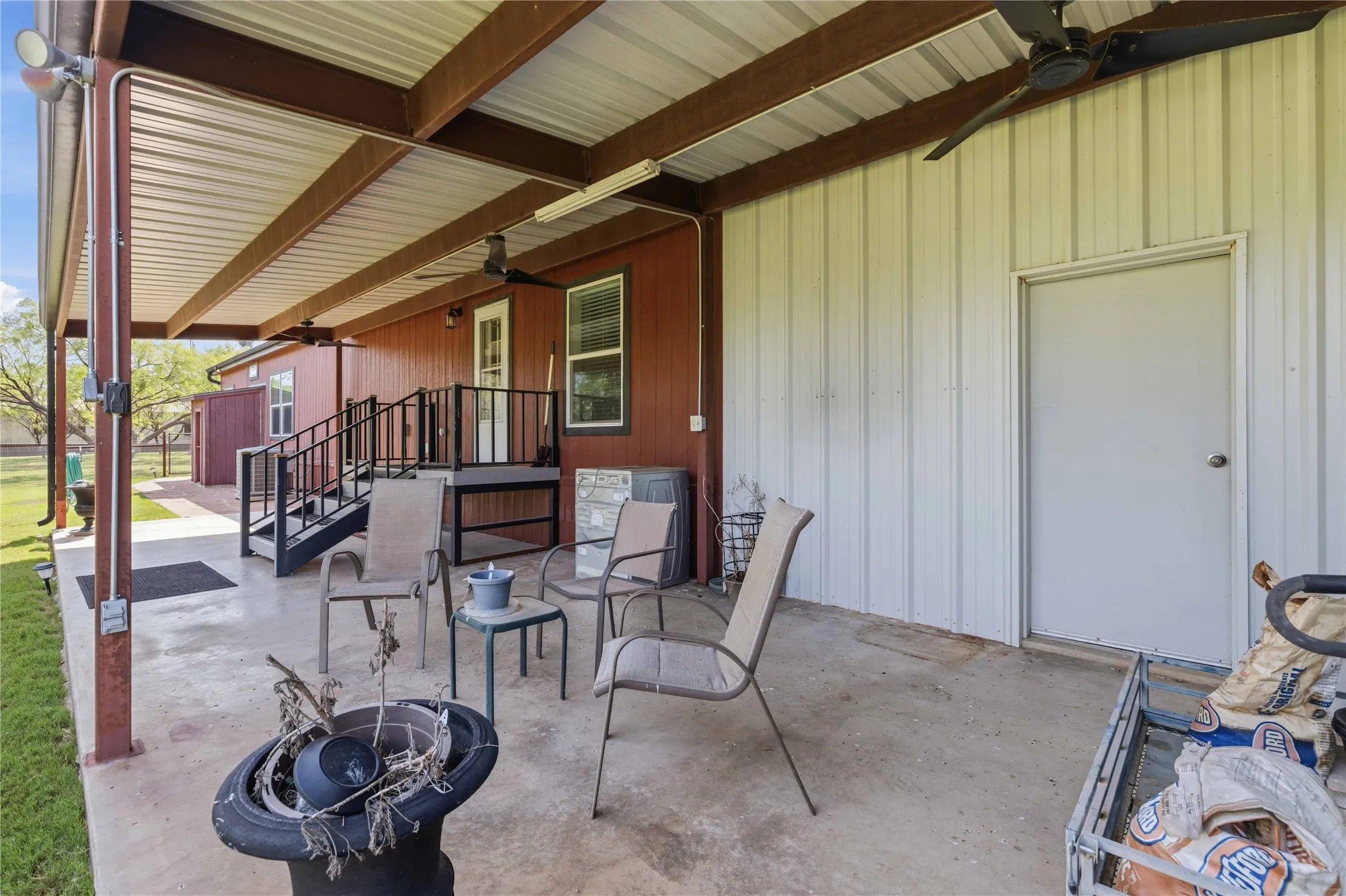 Farm For Sale in Coleman County , 5782 Farm to Market 2131, Coleman, Texas 76834, 6 Bedroom, 5 Bathroom, 4 Garage spaces, 3,989 Sqft, built in 2013, mls#21400087, Real Estate Agent in Coleman, Homes For Sale in Coleman county, Homes For Sale in Coleman, Realtor in Coleman Texas, Real Estate Brokerage Independent Realty Texas, Luminita Cordes Realtor