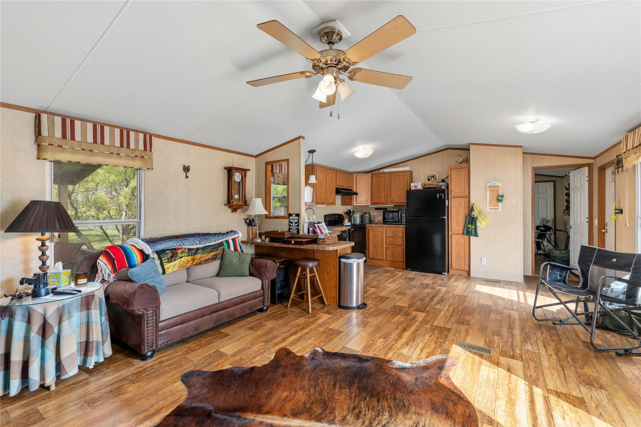 Farm For Sale in Coleman County , 5782 Farm to Market 2131, Coleman, Texas 76834, 6 Bedroom, 5 Bathroom, 4 Garage spaces, 3,989 Sqft, built in 2013, mls#21400087, Real Estate Agent in Coleman, Homes For Sale in Coleman county, Homes For Sale in Coleman, Realtor in Coleman Texas, Real Estate Brokerage Independent Realty Texas, Luminita Cordes Realtor