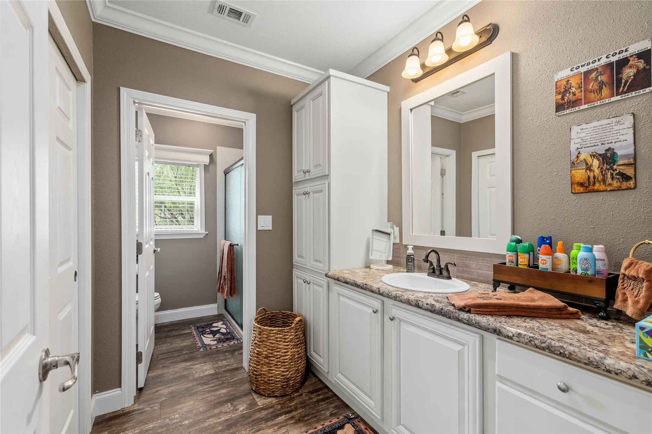 Farm For Sale in Coleman County , 5782 Farm to Market 2131, Coleman, Texas 76834, 6 Bedroom, 5 Bathroom, 4 Garage spaces, 3,989 Sqft, built in 2013, mls#21400087, Real Estate Agent in Coleman, Homes For Sale in Coleman county, Homes For Sale in Coleman, Realtor in Coleman Texas, Real Estate Brokerage Independent Realty Texas, Luminita Cordes Realtor