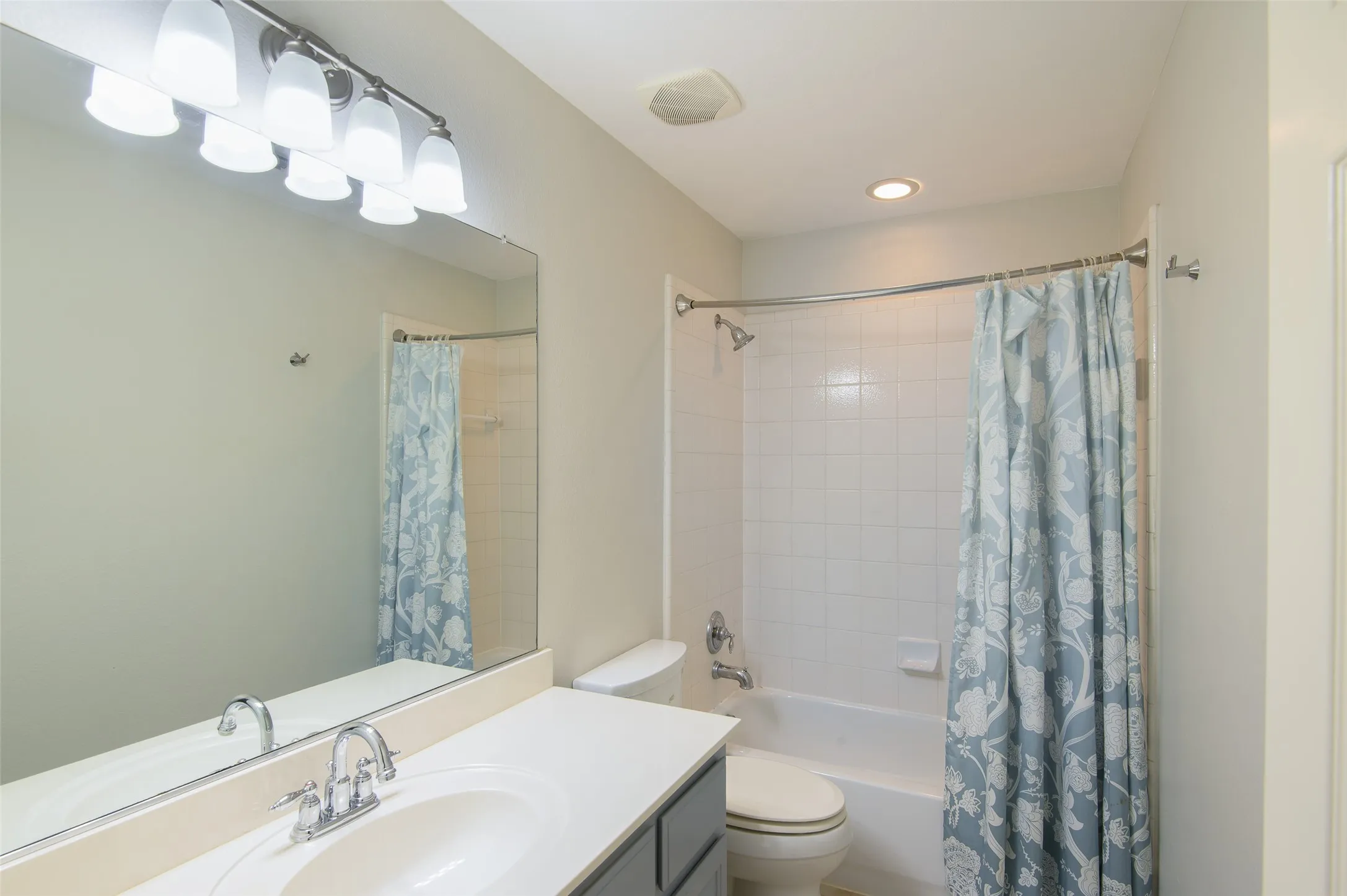 Single Family Residence For Rent in Collin County , 926 Sloan Drive, Allen, Texas 75013, 4 Bedroom, 4 Bathroom, 2 Garage spaces, 3,633 Sqft, built in 2005, mls#21402496, Real Estate Agent in Allen, Homes For Rent in Collin county, Homes For Rent in Allen, Realtor in Allen Texas, Real Estate Brokerage Independent Realty Texas, Luminita Cordes Realtor