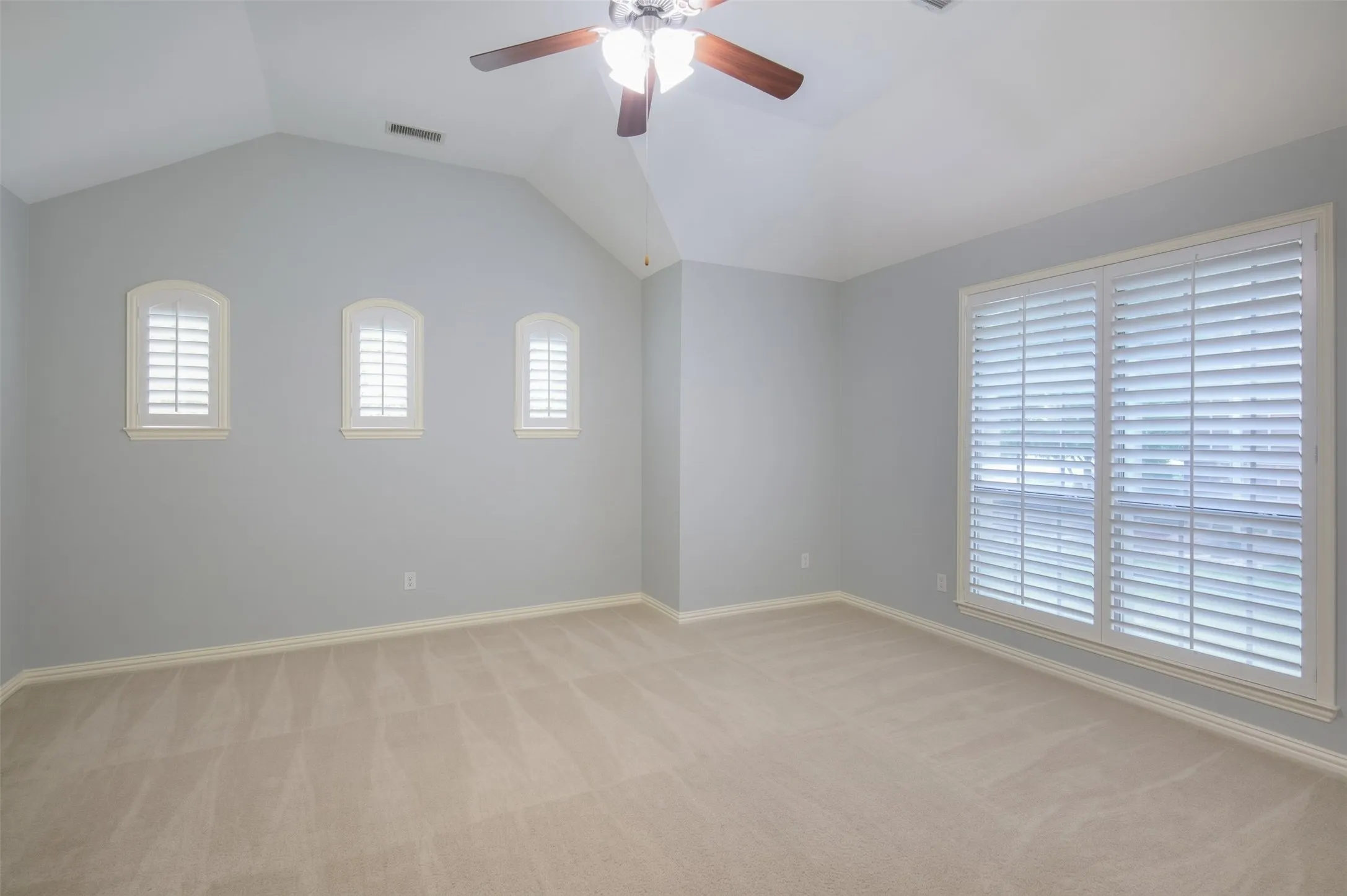 Single Family Residence For Rent in Collin County , 926 Sloan Drive, Allen, Texas 75013, 4 Bedroom, 4 Bathroom, 2 Garage spaces, 3,633 Sqft, built in 2005, mls#21402496, Real Estate Agent in Allen, Homes For Rent in Collin county, Homes For Rent in Allen, Realtor in Allen Texas, Real Estate Brokerage Independent Realty Texas, Luminita Cordes Realtor