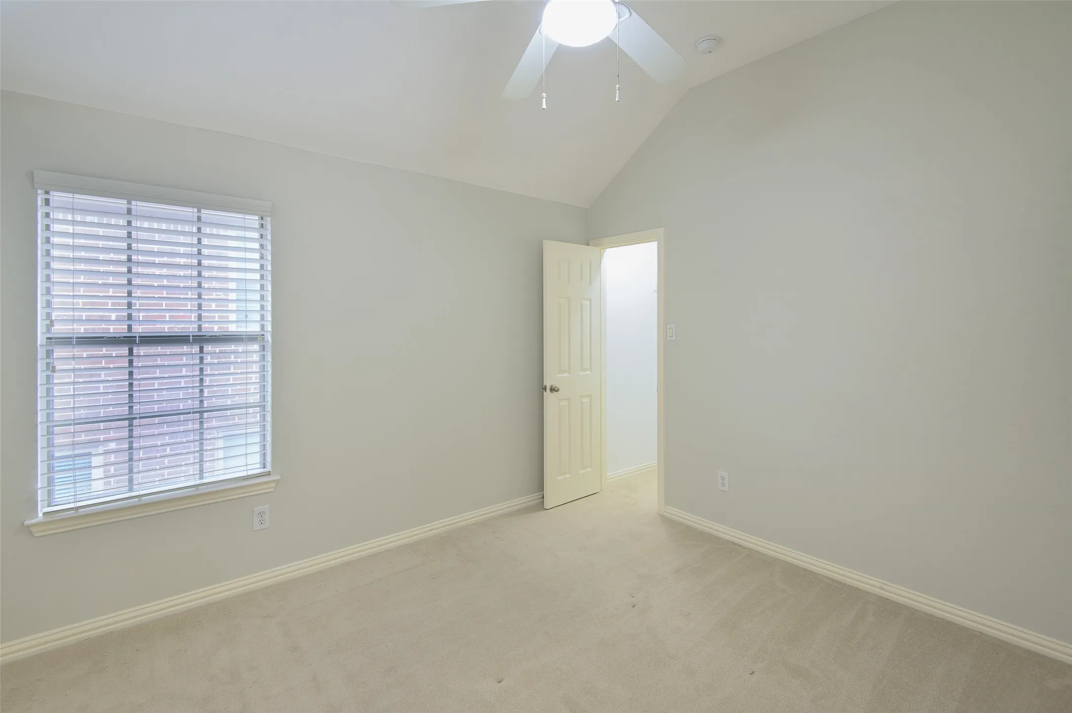Single Family Residence For Rent in Collin County , 926 Sloan Drive, Allen, Texas 75013, 4 Bedroom, 4 Bathroom, 2 Garage spaces, 3,633 Sqft, built in 2005, mls#21402496, Real Estate Agent in Allen, Homes For Rent in Collin county, Homes For Rent in Allen, Realtor in Allen Texas, Real Estate Brokerage Independent Realty Texas, Luminita Cordes Realtor