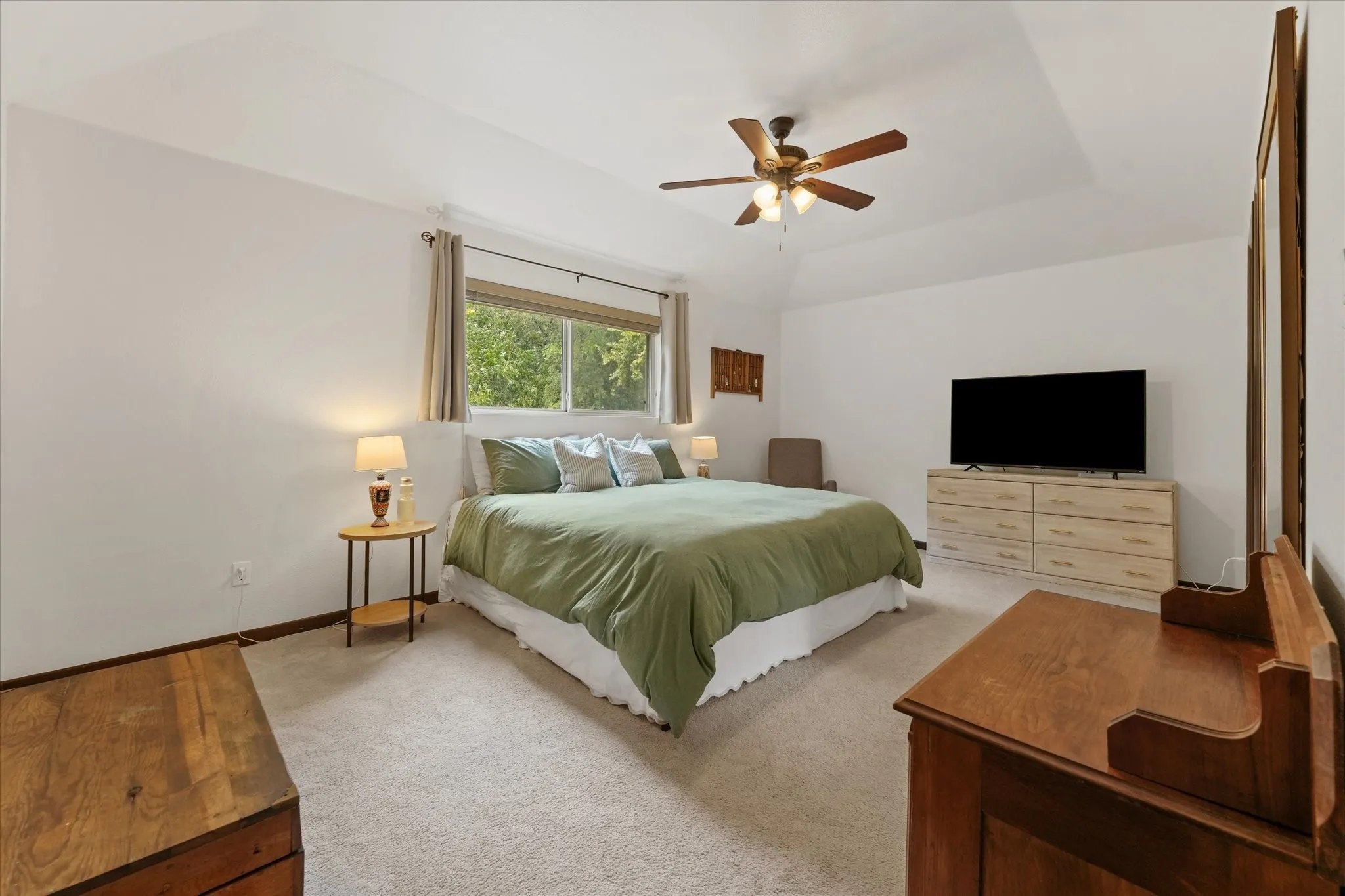 Single Family Residence For Sale in Ellis County , 2851 Coldwater Court, Midlothian, Texas 76065, 4 Bedroom, 4 Bathroom, 2 Garage spaces, 2,797 Sqft, built in 2007, mls#21398545, Real Estate Agent in Midlothian, Homes For Sale in Ellis county, Homes For Sale in Midlothian, Realtor in Midlothian Texas, Real Estate Brokerage Independent Realty Texas, Luminita Cordes Realtor