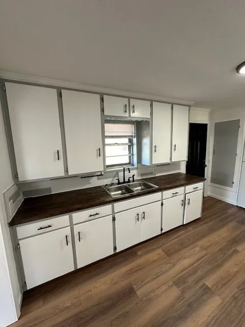 Single Family Residence For Rent in Callahan County , 6668 County Road 120, Clyde, Texas 79510, 3 Bedroom, 1 Bathroom, Garage spaces, 1,146 Sqft, built in 1980, mls#21402528, Real Estate Agent in Clyde, Homes For Rent in Callahan county, Homes For Rent in Clyde, Realtor in Clyde Texas, Real Estate Brokerage Independent Realty Texas, Luminita Cordes Realtor