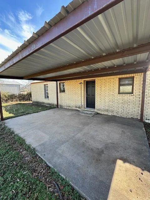 Single Family Residence For Rent in Callahan County , 6668 County Road 120, Clyde, Texas 79510, 3 Bedroom, 1 Bathroom, Garage spaces, 1,146 Sqft, built in 1980, mls#21402528, Real Estate Agent in Clyde, Homes For Rent in Callahan county, Homes For Rent in Clyde, Realtor in Clyde Texas, Real Estate Brokerage Independent Realty Texas, Luminita Cordes Realtor