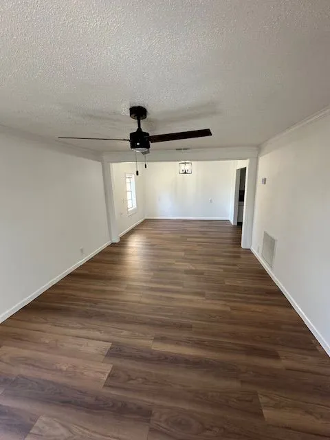 Single Family Residence For Rent in Callahan County , 6668 County Road 120, Clyde, Texas 79510, 3 Bedroom, 1 Bathroom, Garage spaces, 1,146 Sqft, built in 1980, mls#21402528, Real Estate Agent in Clyde, Homes For Rent in Callahan county, Homes For Rent in Clyde, Realtor in Clyde Texas, Real Estate Brokerage Independent Realty Texas, Luminita Cordes Realtor