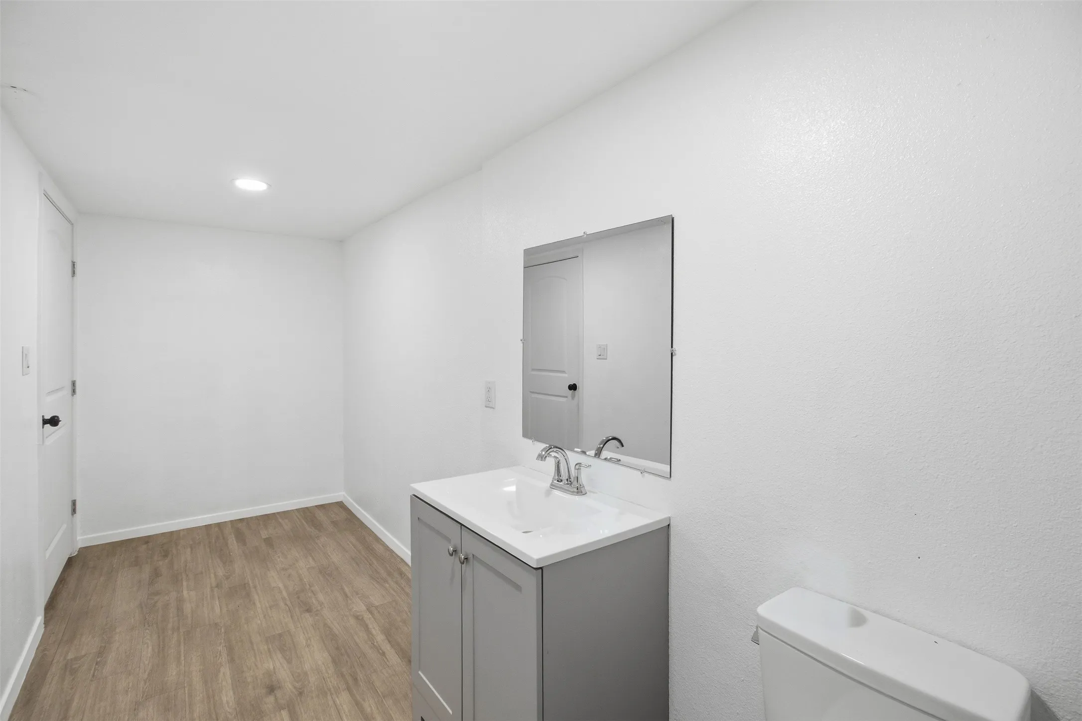 Retail For Rent in Dallas County , 625-627 S Rogers Road, Irving, Texas 75060, 0, 0, Garage spaces, 0 Sqft, built in 1950, mls#21402515, Real Estate Agent in Irving, Homes For Rent in Dallas county, Homes For Rent in Irving, Realtor in Irving Texas, Real Estate Brokerage Independent Realty Texas, Luminita Cordes Realtor